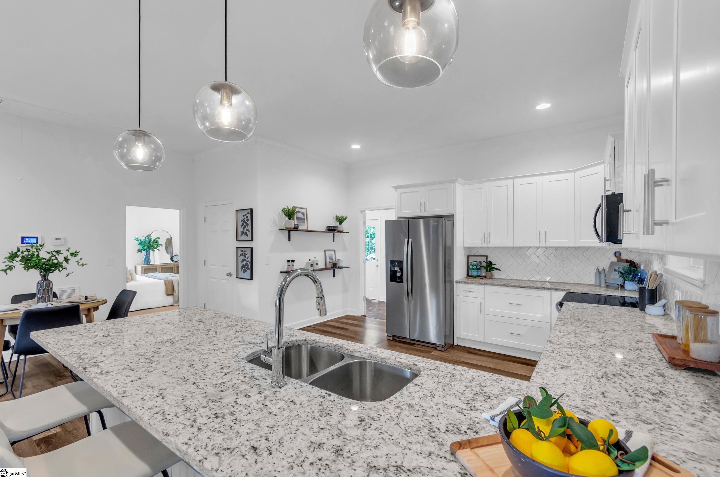 44 4th Avenue Greenville, SC 29611