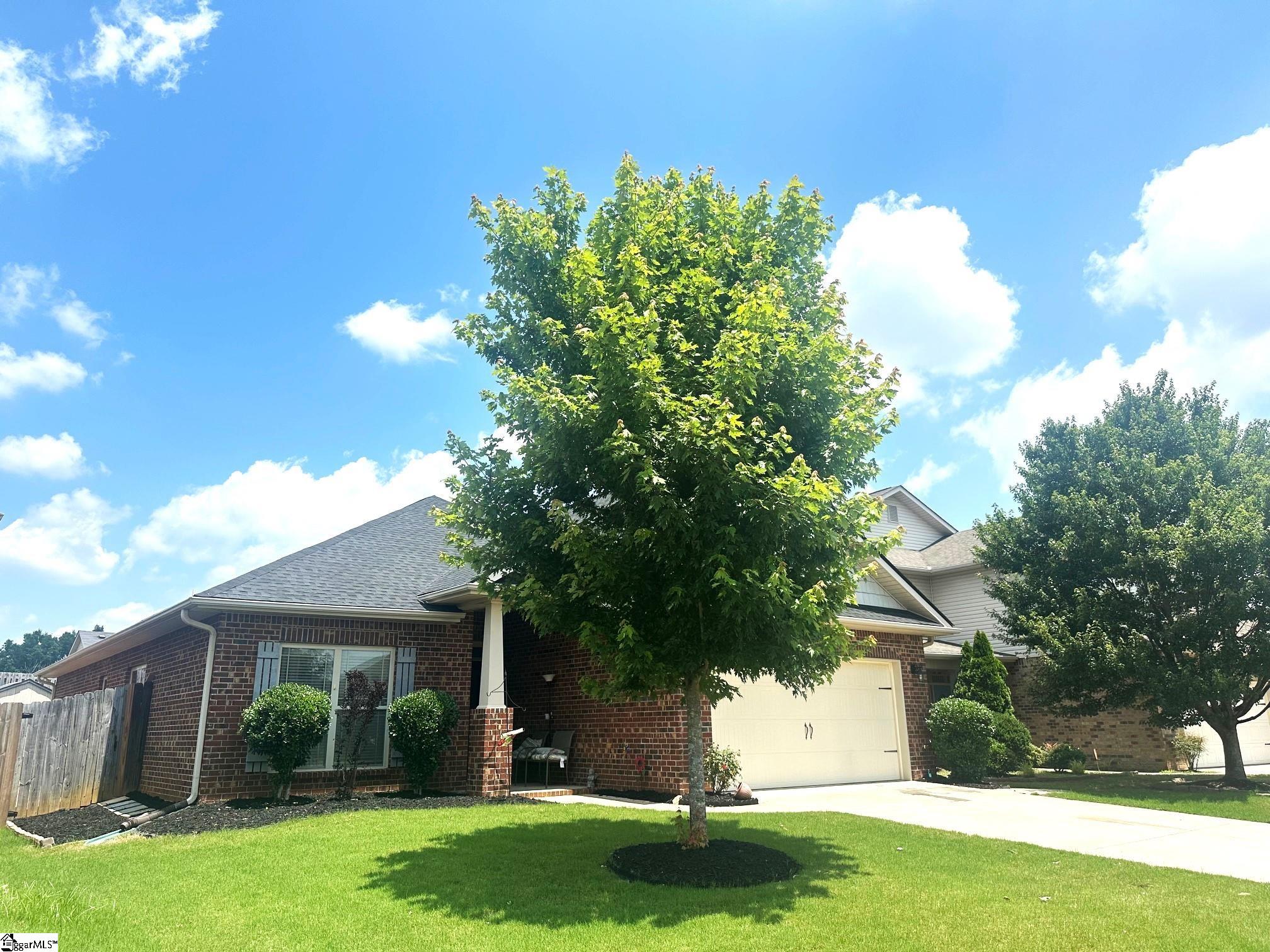 220 Scottish Avenue Simpsonville, SC 29680-7390