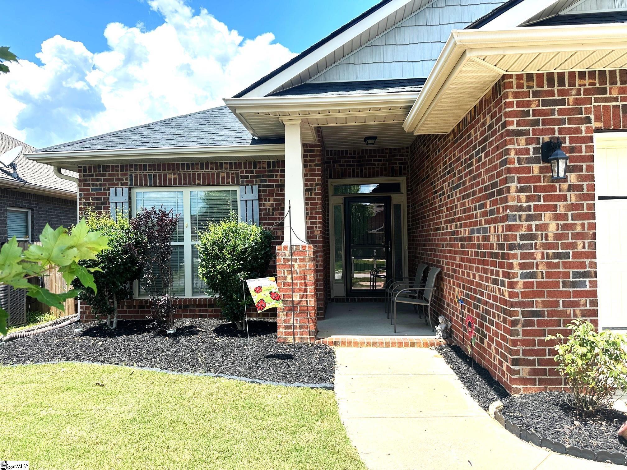 220 Scottish Avenue Simpsonville, SC 29680-7390