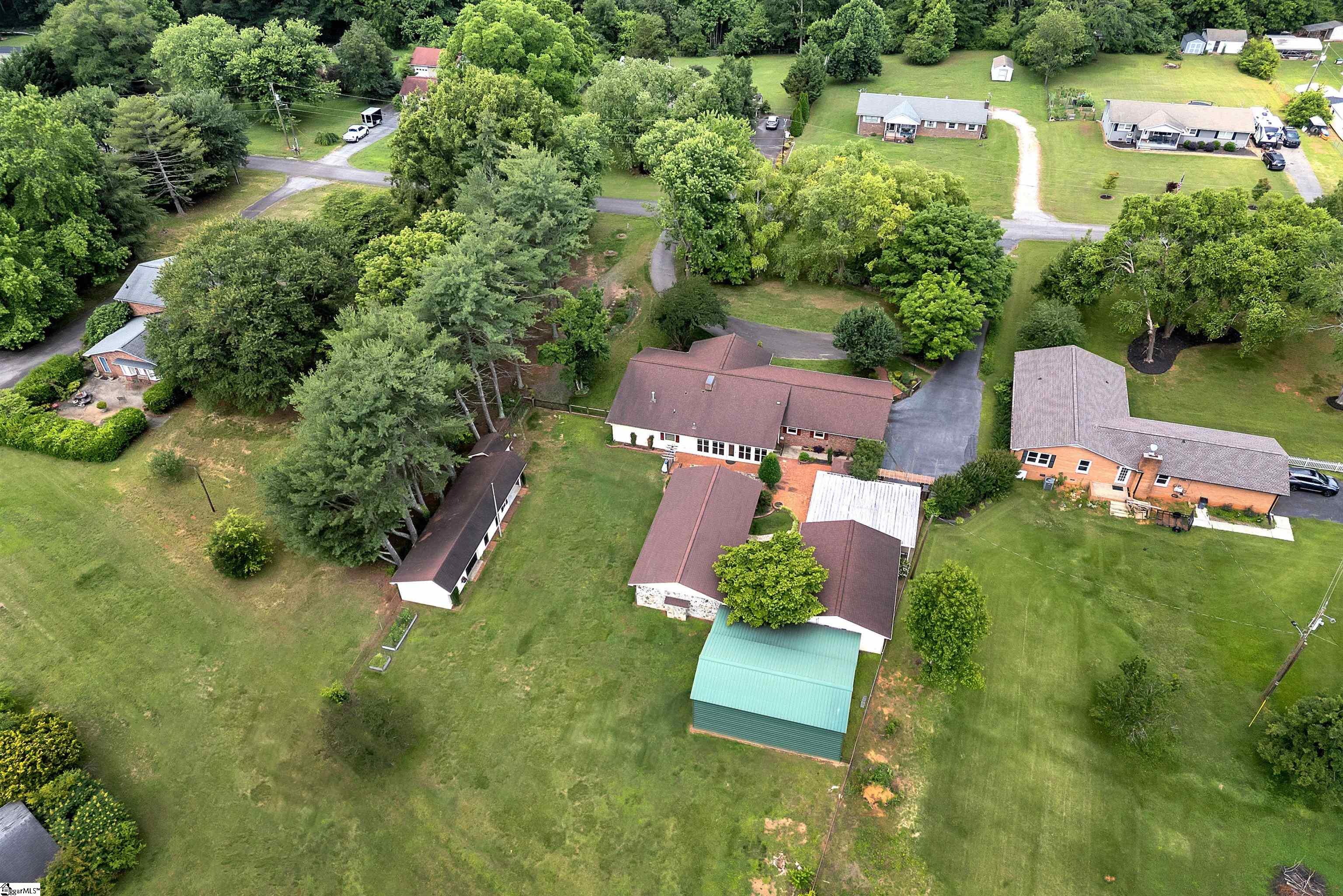 268 Margate Circle Chesnee, SC 29323