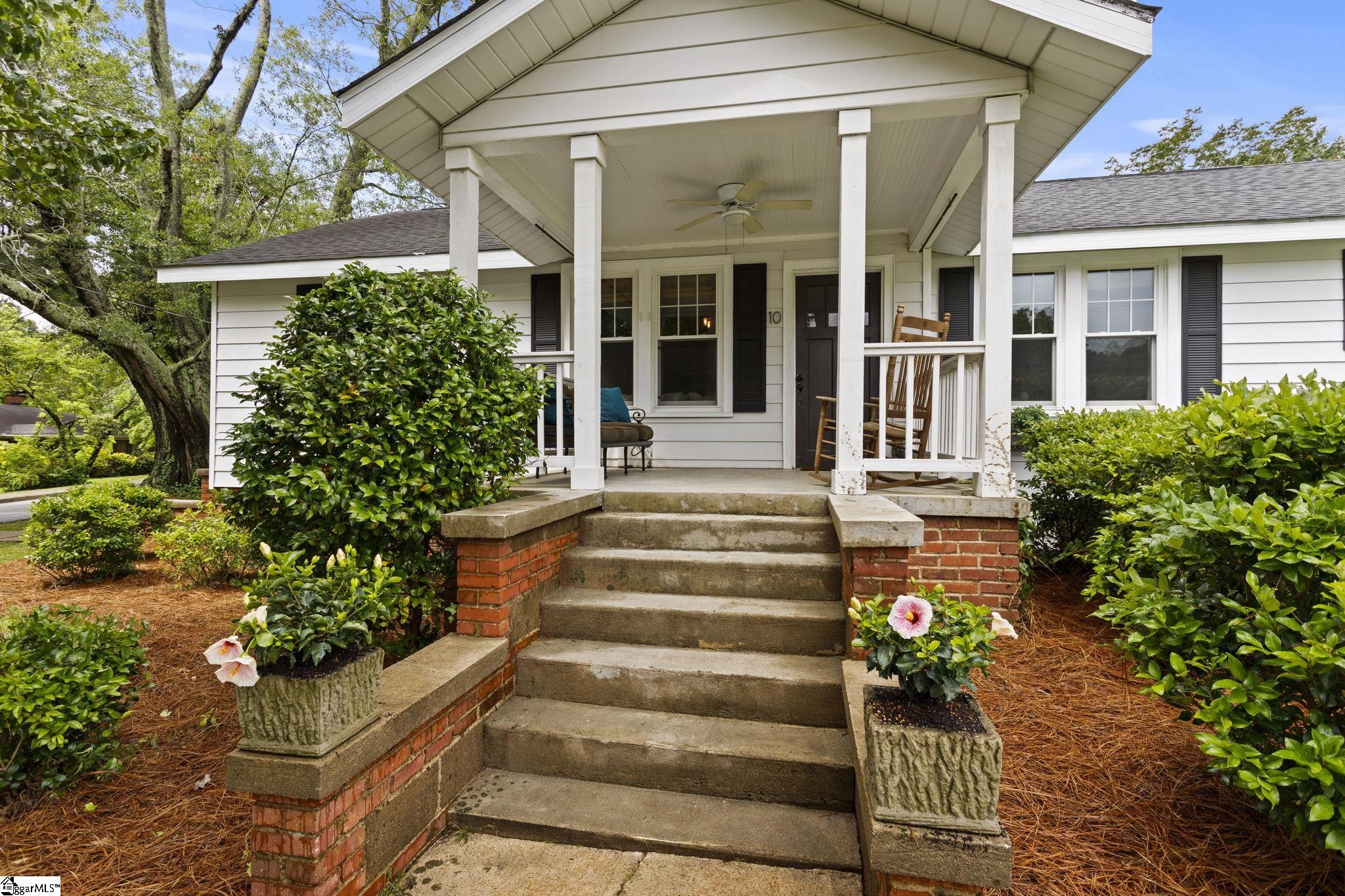 10 Keith Drive Greenville, SC 29607