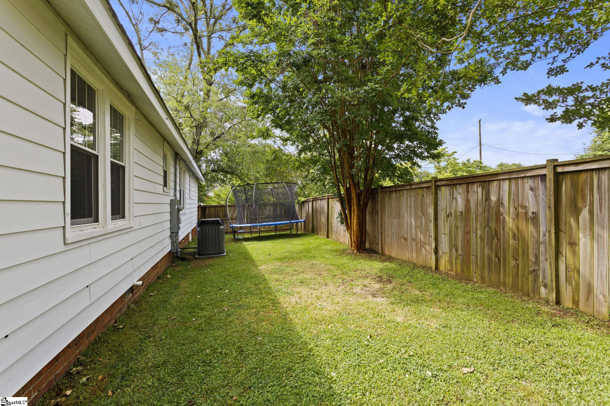 10 Keith Drive Greenville, SC 29607