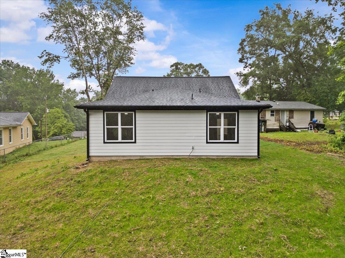119A Woodland Drive Fountain Inn, SC 29644