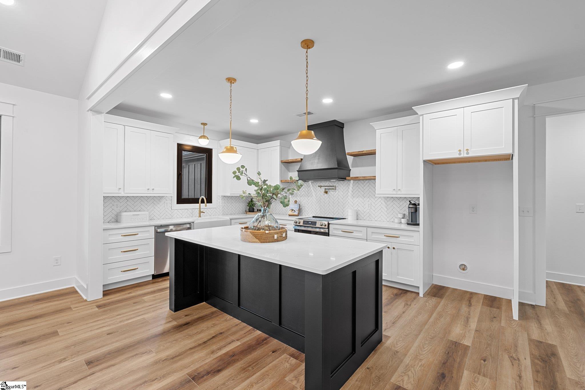 1120 Olive Street Easley, SC 29640