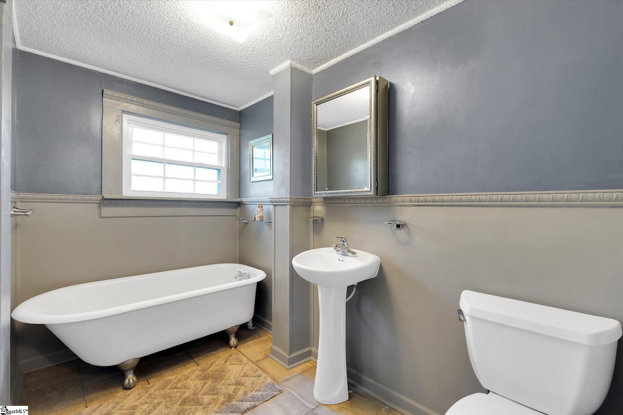 2100 Marchbanks Avenue Anderson, SC 29621