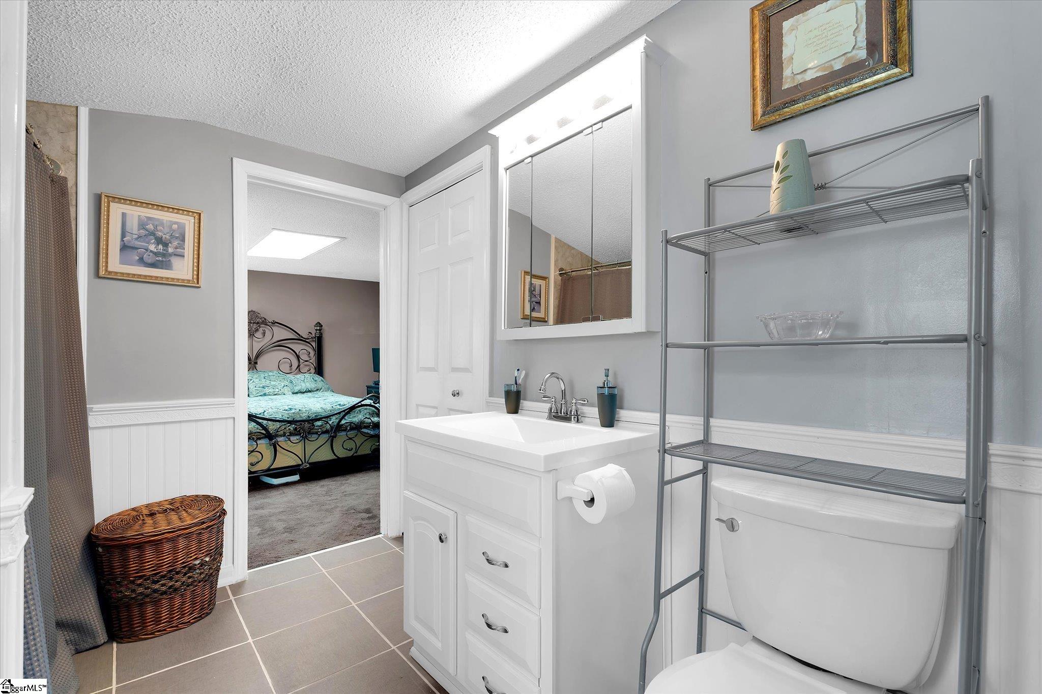 2100 Marchbanks Avenue Anderson, SC 29621