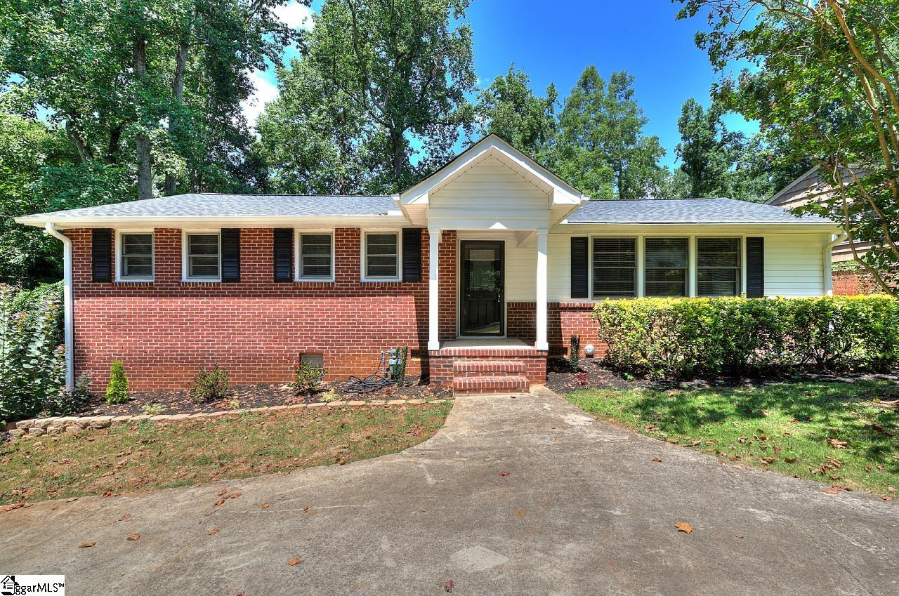 304 Robin Hood Road Greenville, SC 29607