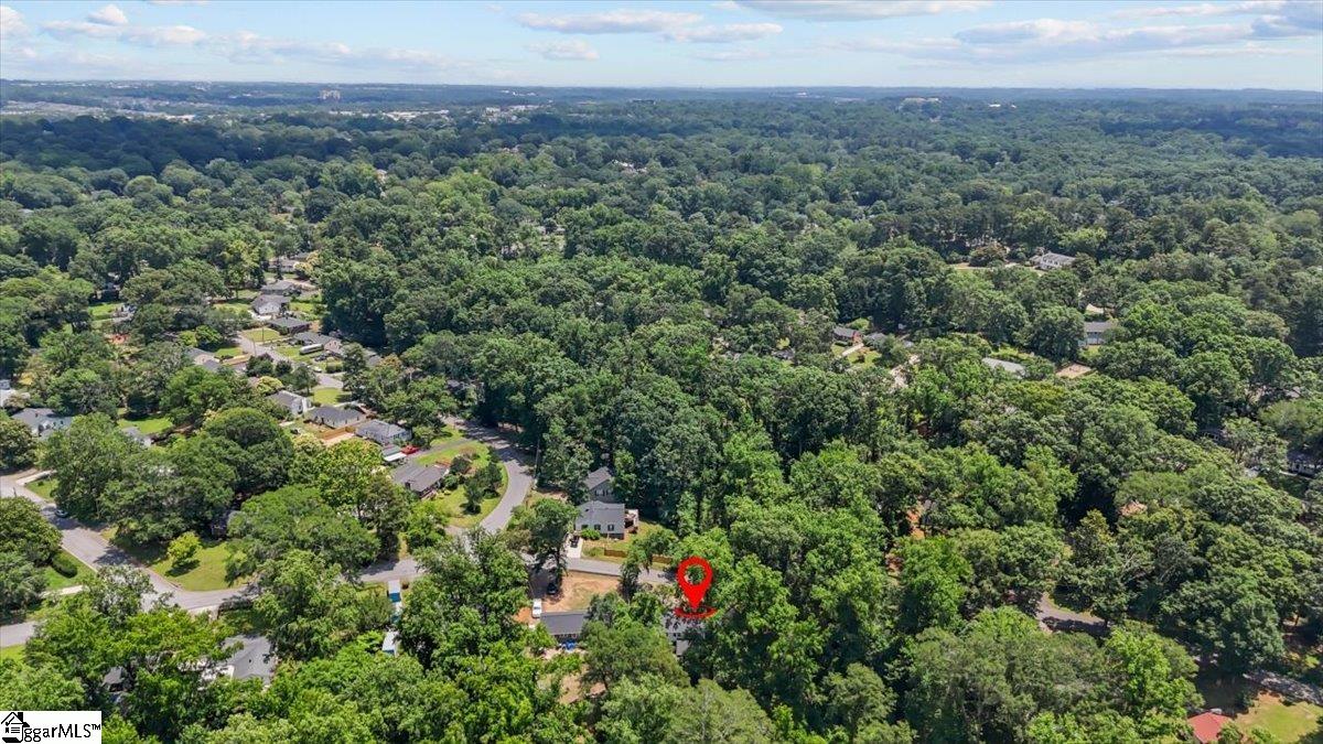 304 Robin Hood Road Greenville, SC 29607