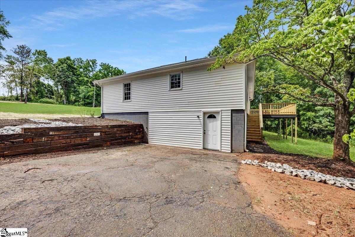 2400 Tigerville Road Travelers Rest, SC 29690