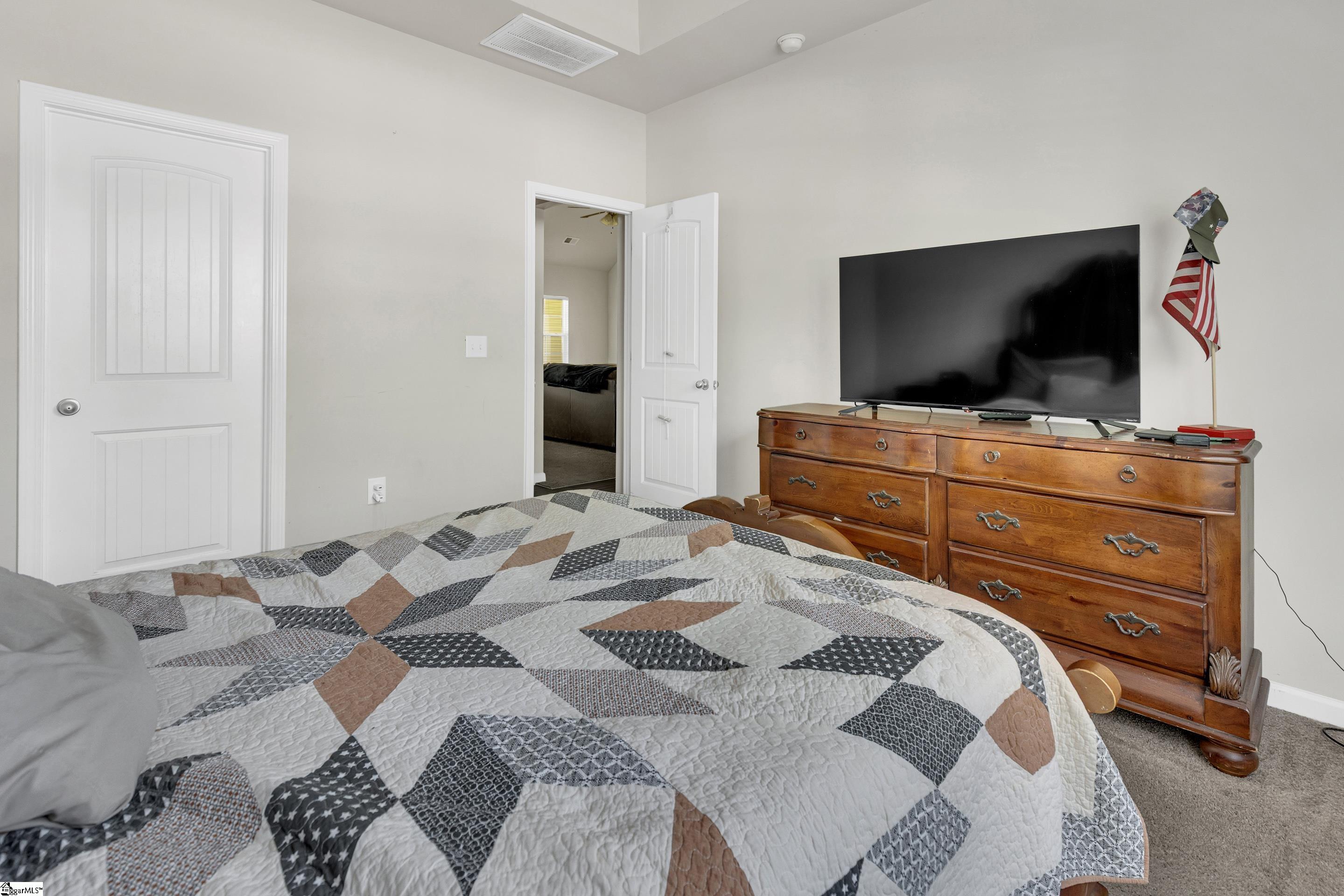 10 N Plainview Drive Greenville, SC 29611