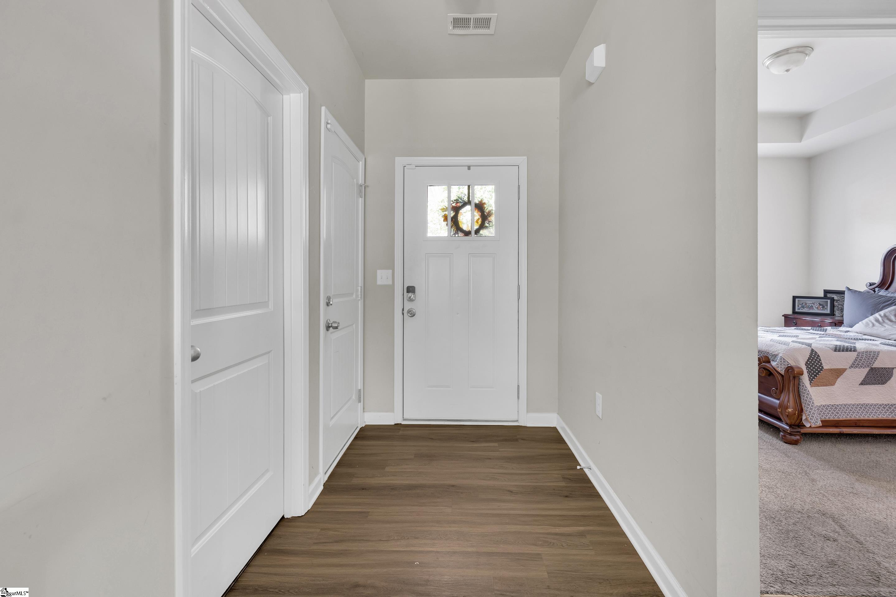 10 N Plainview Drive Greenville, SC 29611