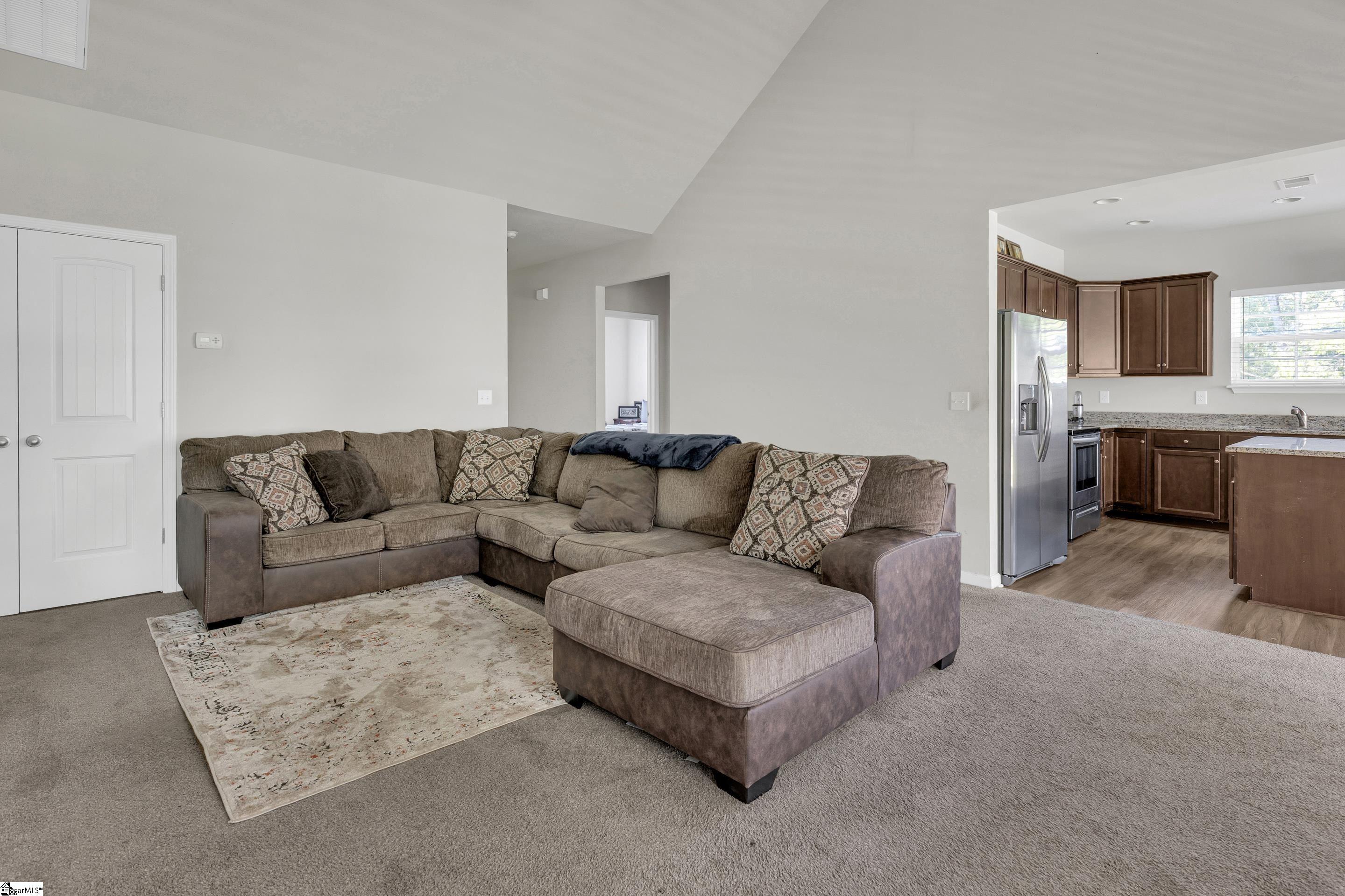 10 N Plainview Drive Greenville, SC 29611