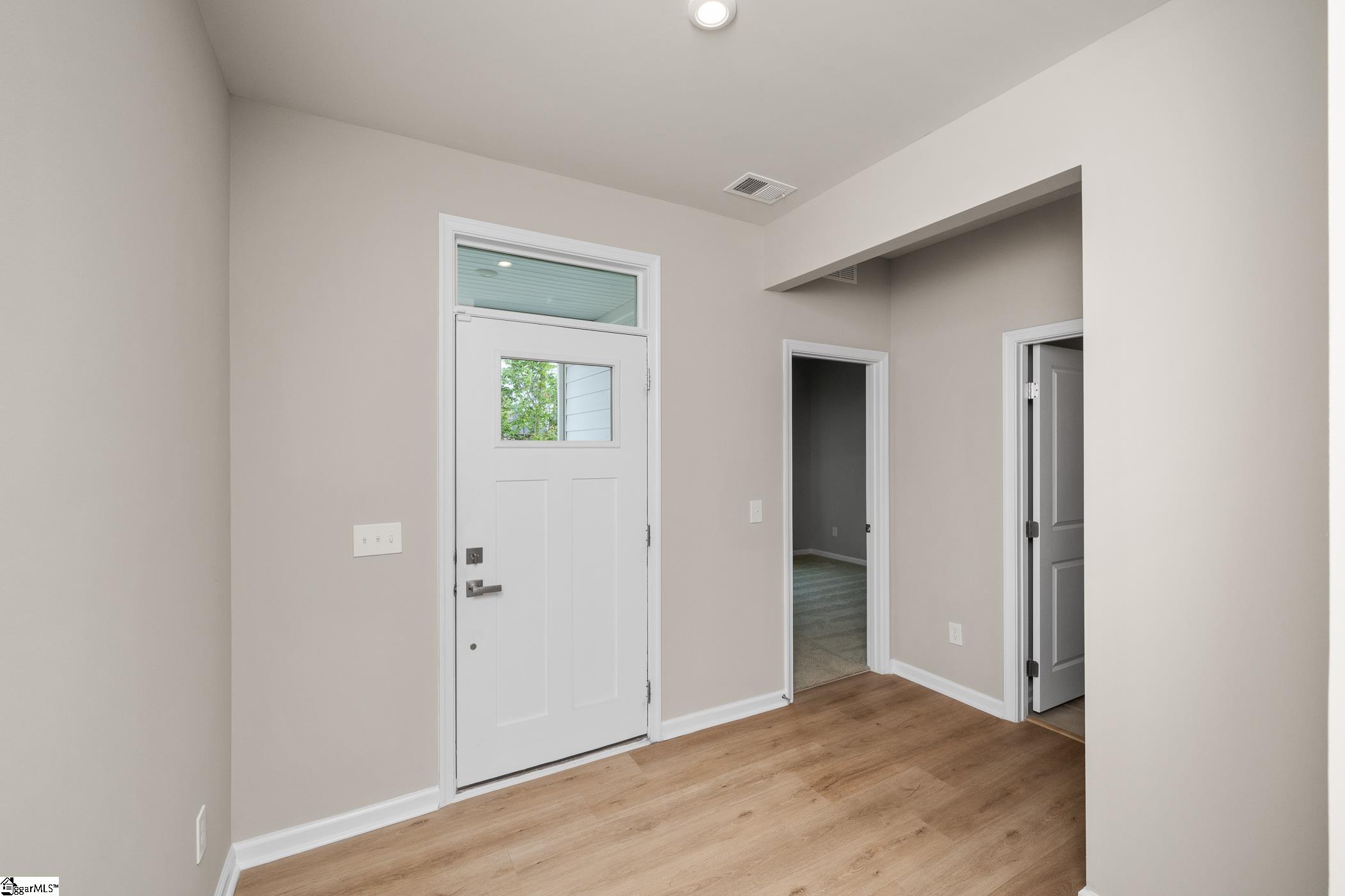 6010 Ives Avenue Spartanburg, SC 29307
