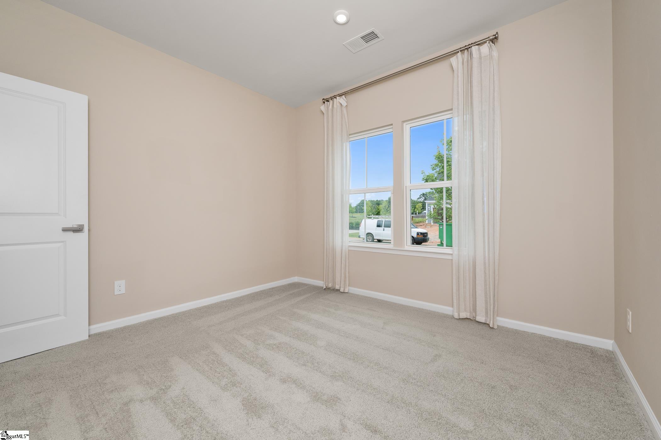 6010 Ives Avenue Spartanburg, SC 29307