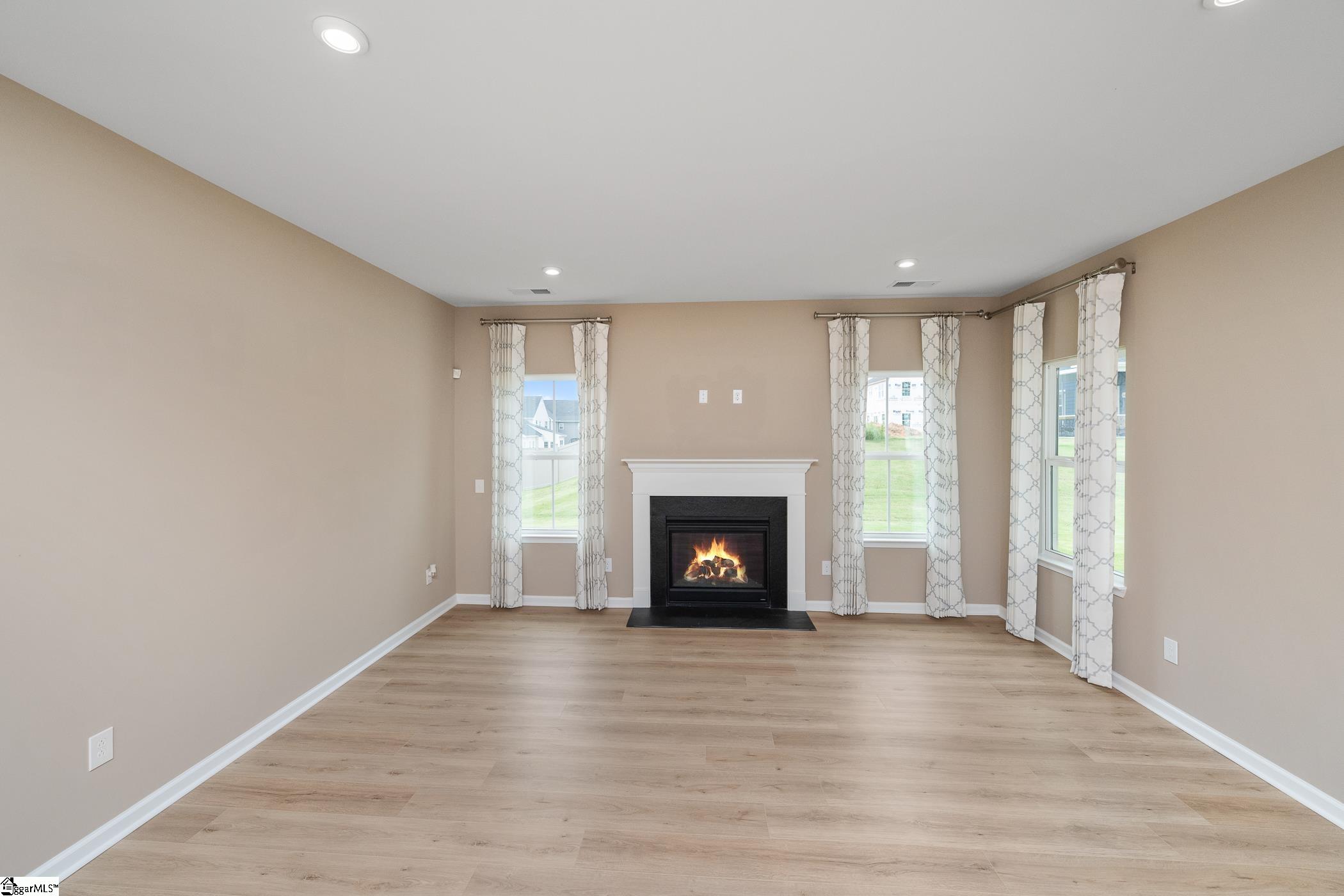 6010 Ives Avenue Spartanburg, SC 29307
