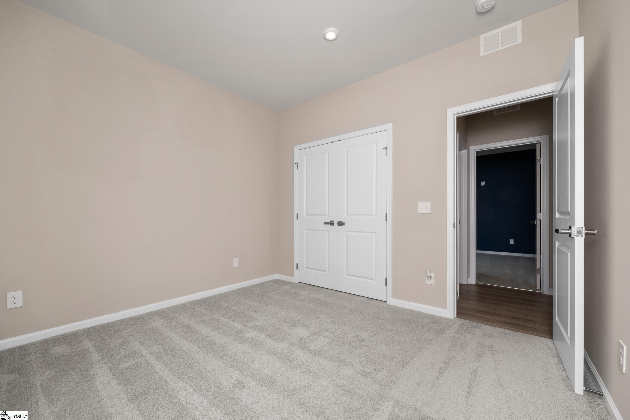 6010 Ives Avenue Spartanburg, SC 29307