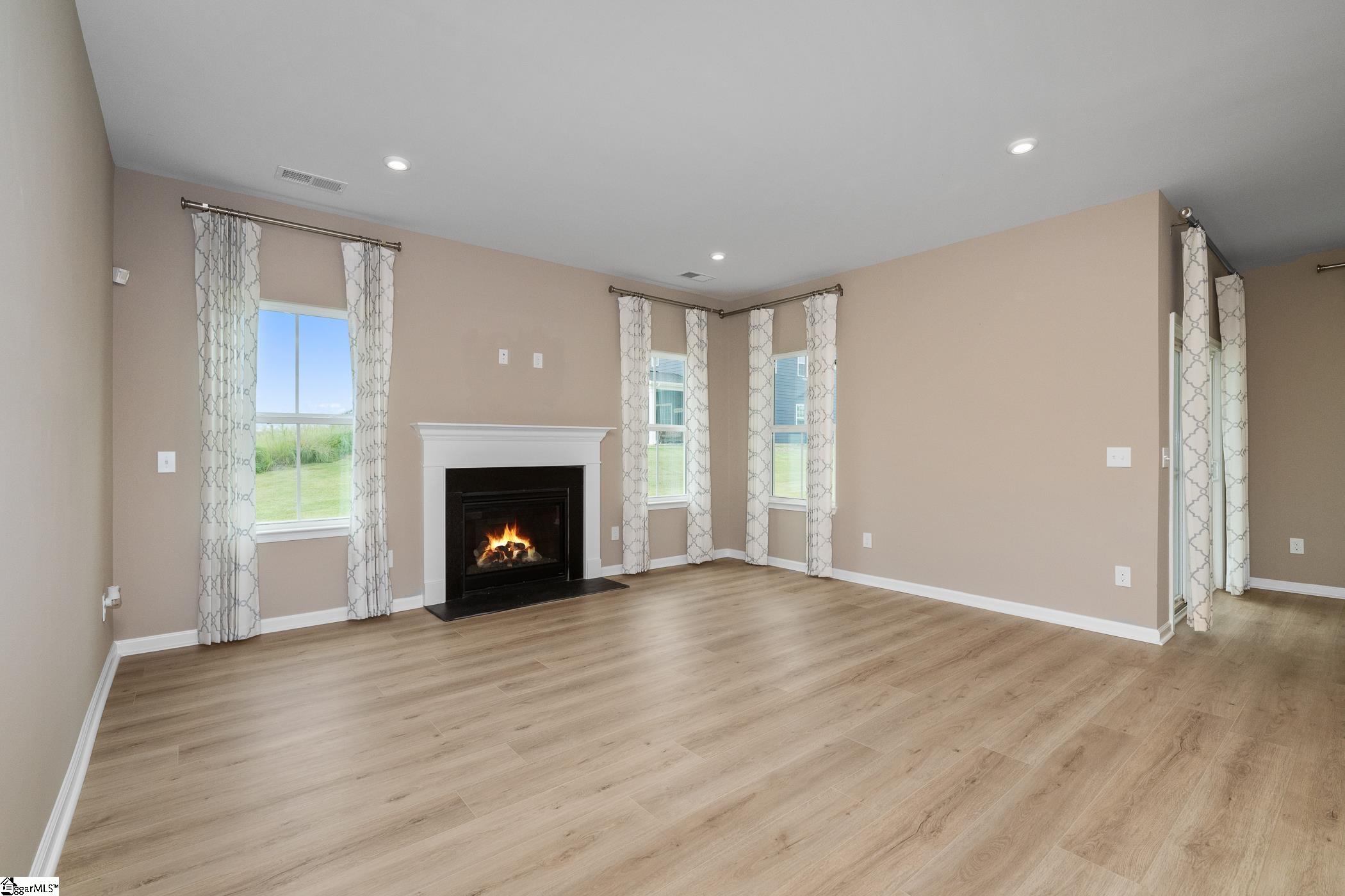 6010 Ives Avenue Spartanburg, SC 29307