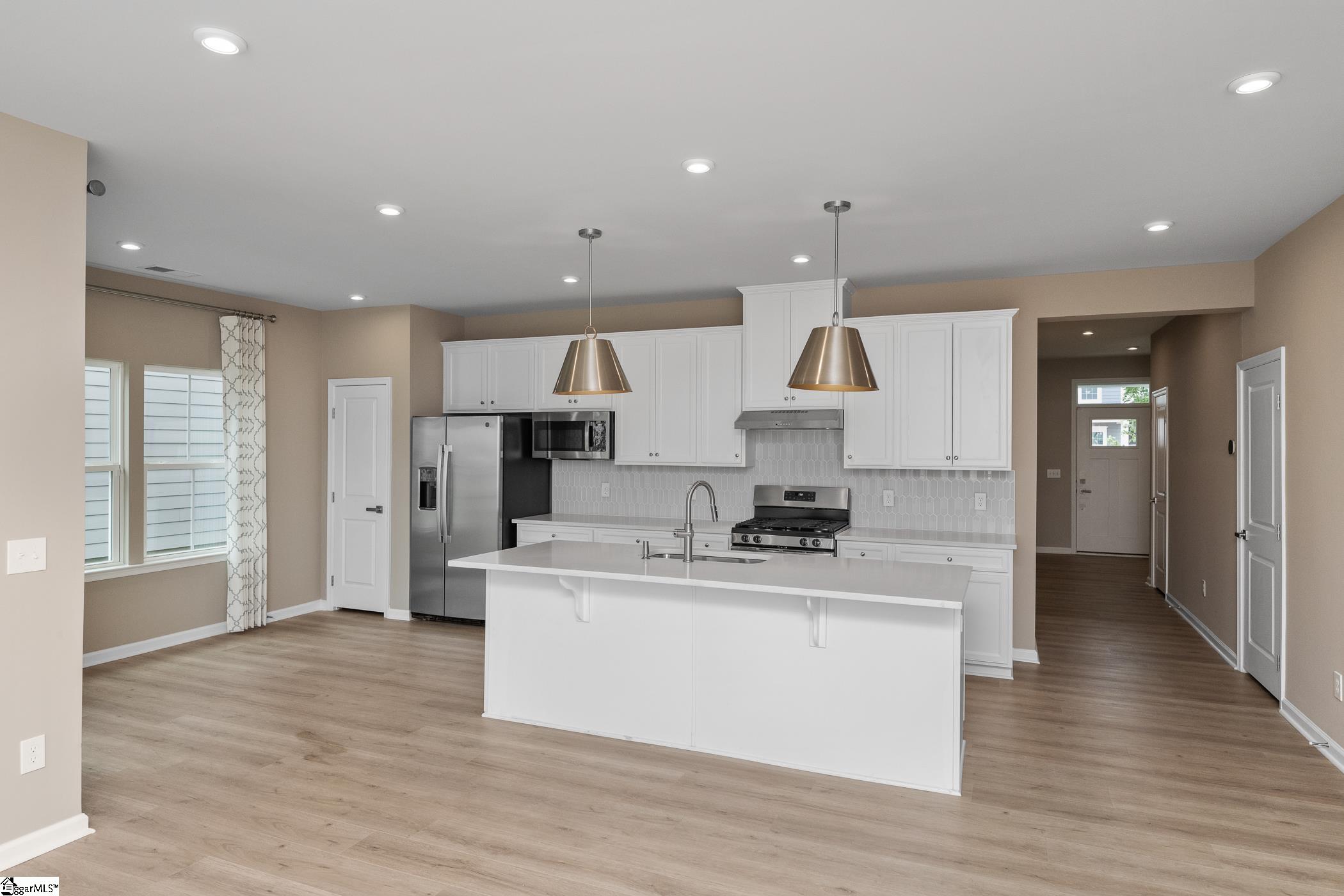 6010 Ives Avenue Spartanburg, SC 29307