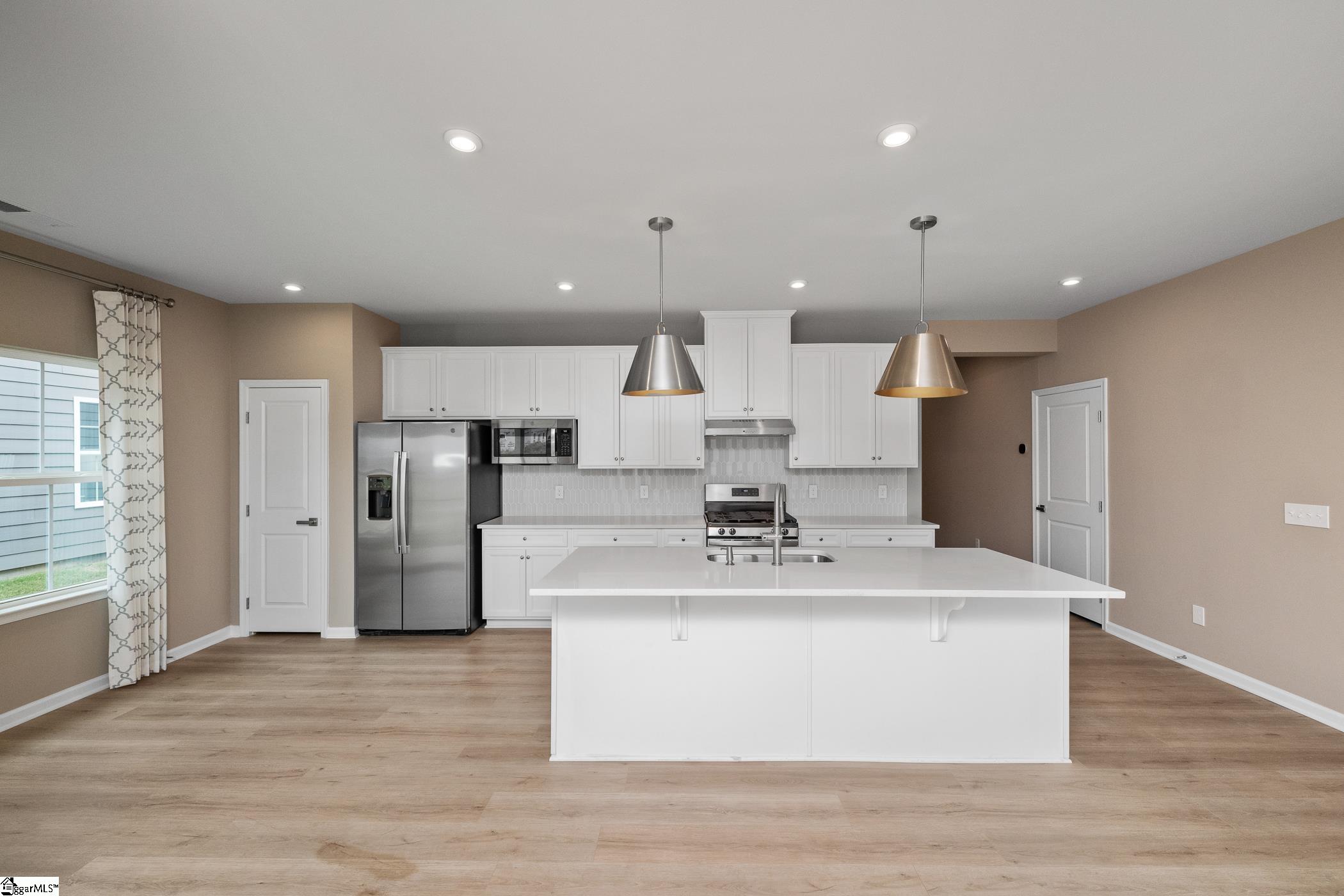 6010 Ives Avenue Spartanburg, SC 29307
