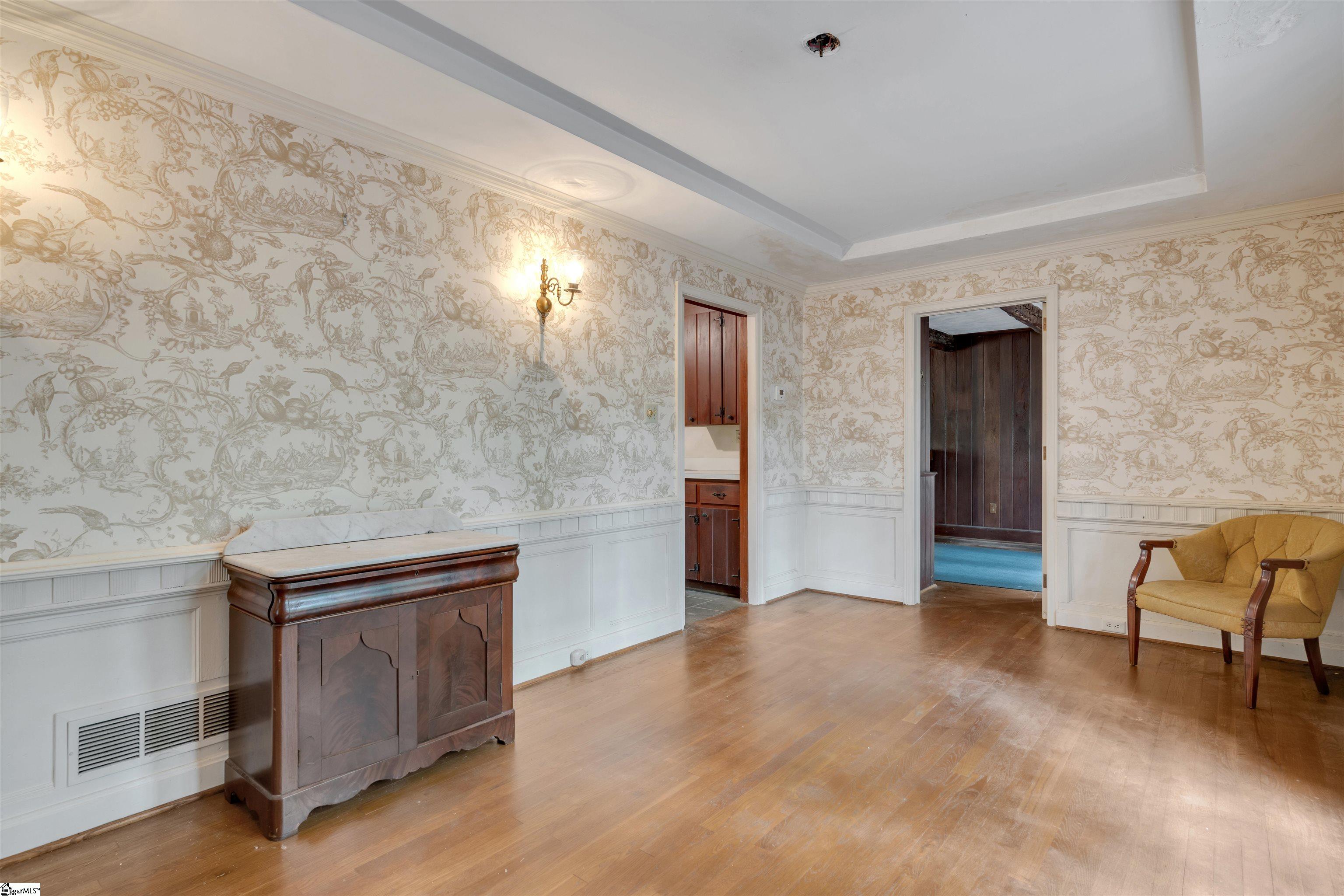 141 Shoreham Road Spartanburg, SC 29307