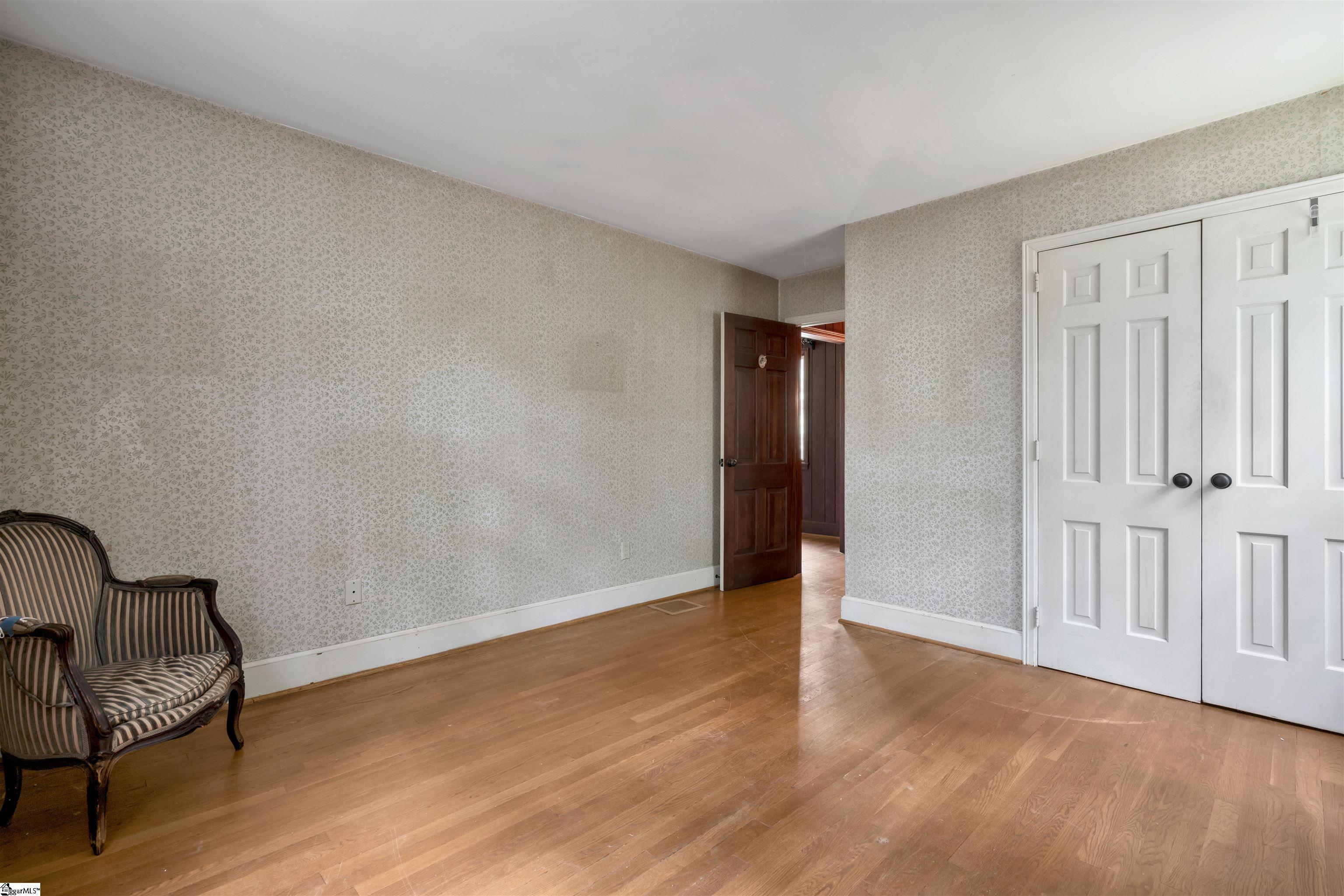 141 Shoreham Road Spartanburg, SC 29307
