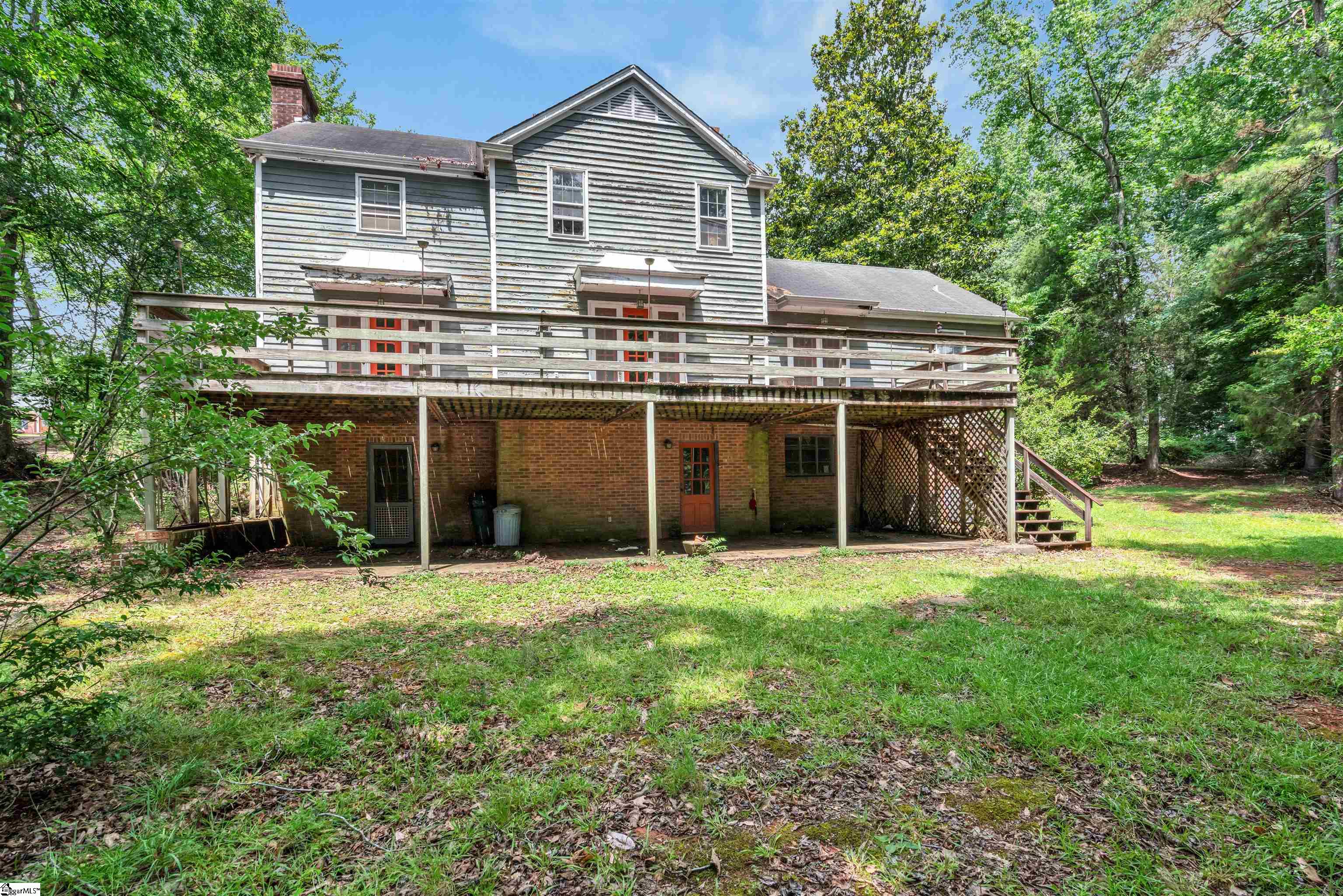 141 Shoreham Road Spartanburg, SC 29307