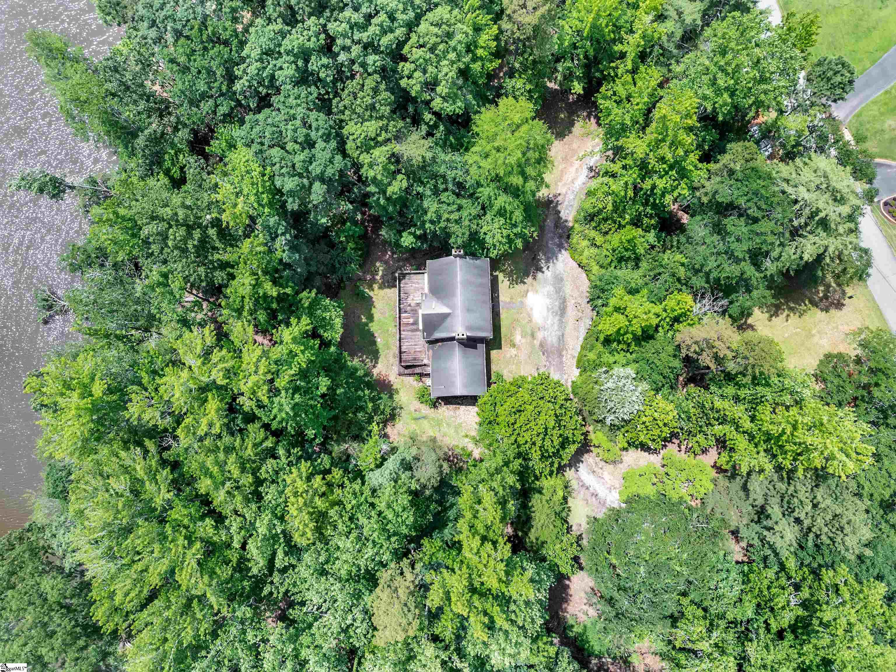 141 Shoreham Road Spartanburg, SC 29307