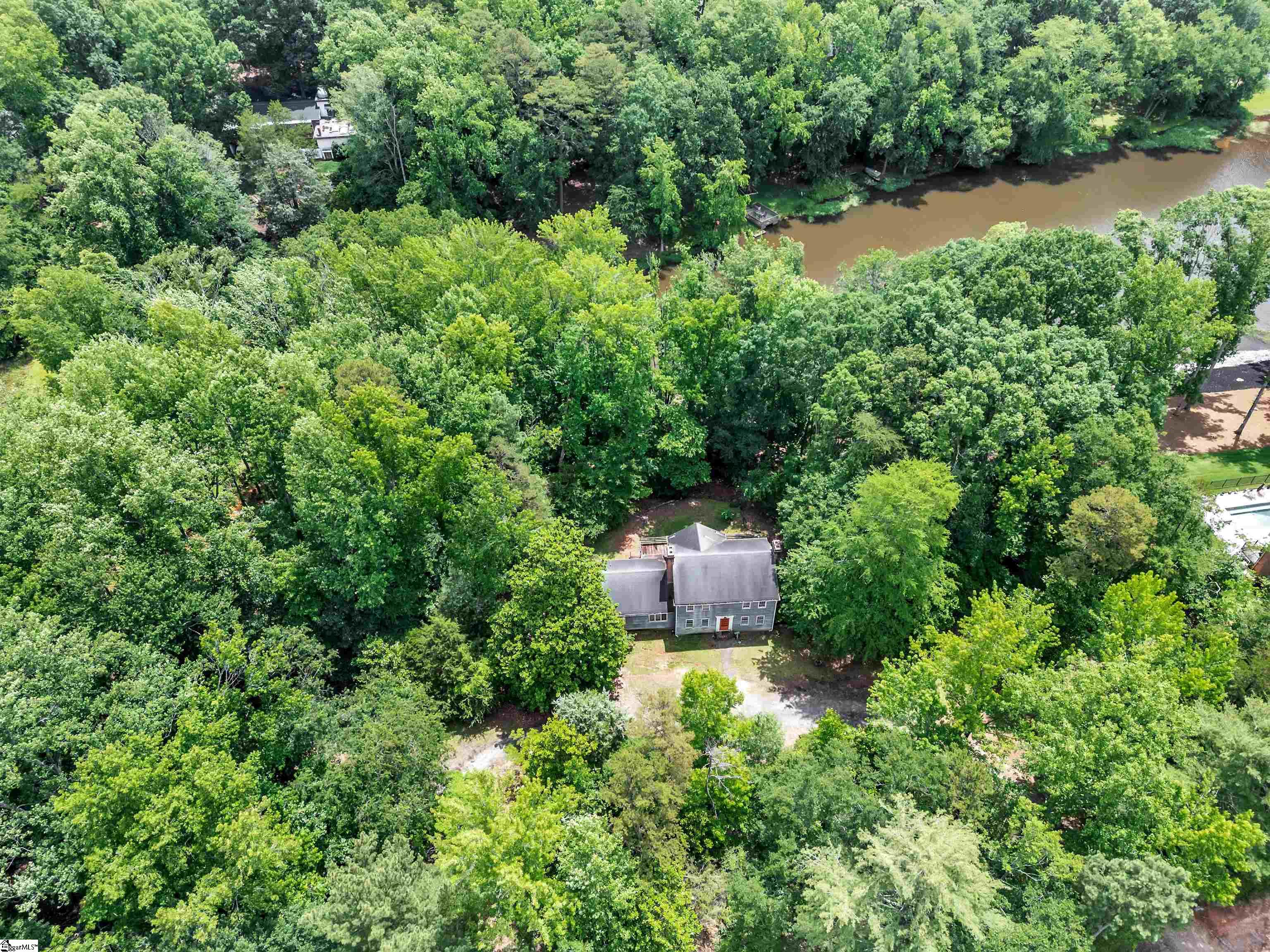141 Shoreham Road Spartanburg, SC 29307