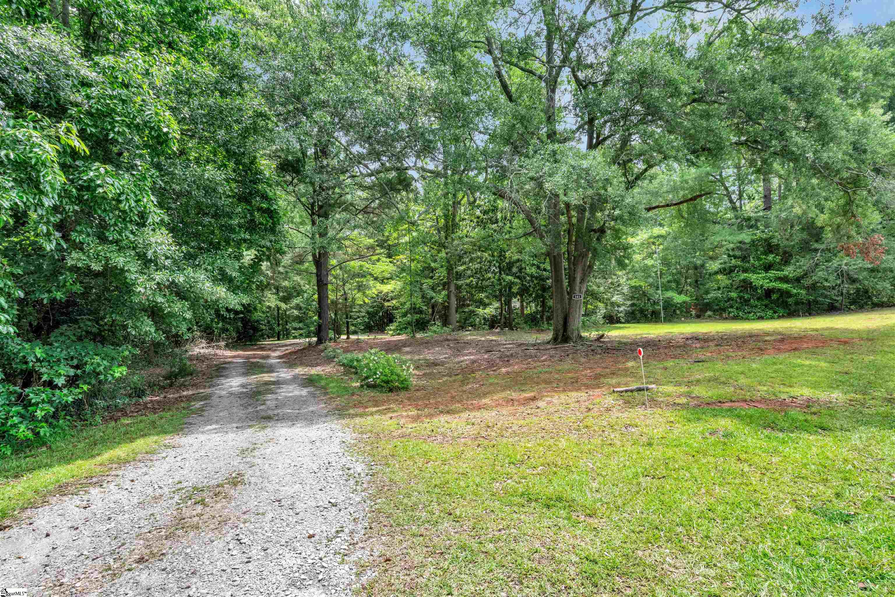 141 Shoreham Road Spartanburg, SC 29307