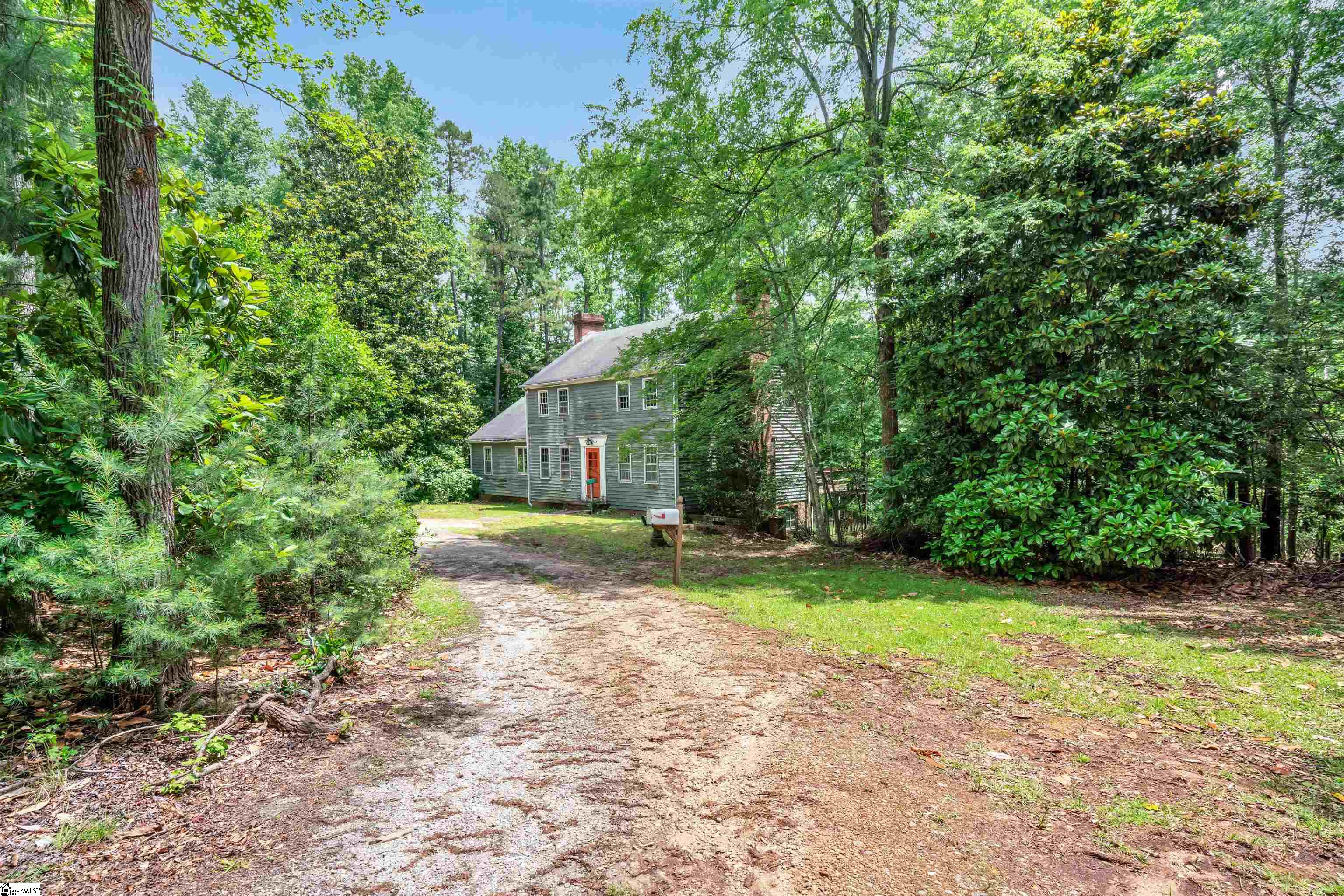 141 Shoreham Road Spartanburg, SC 29307