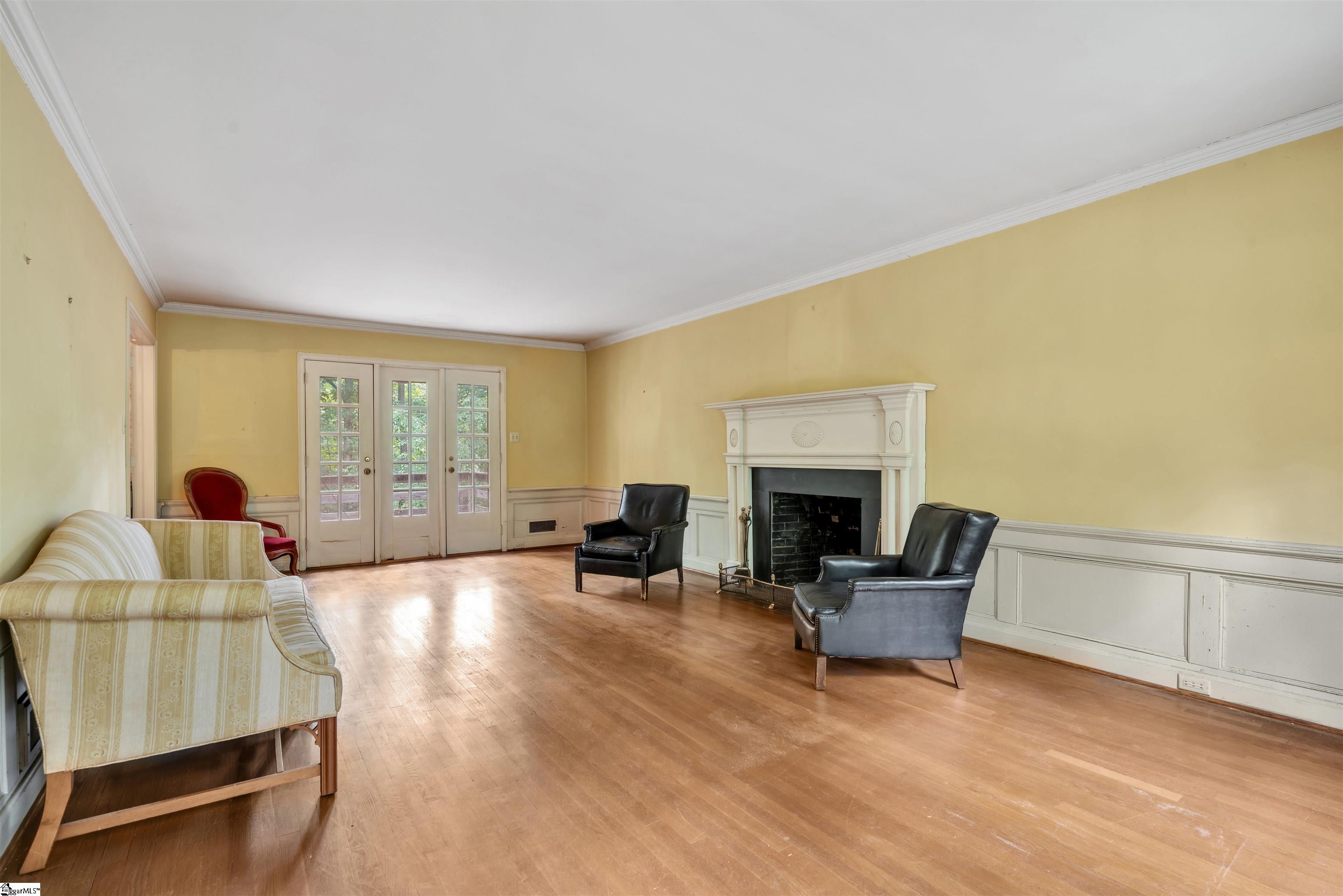 141 Shoreham Road Spartanburg, SC 29307