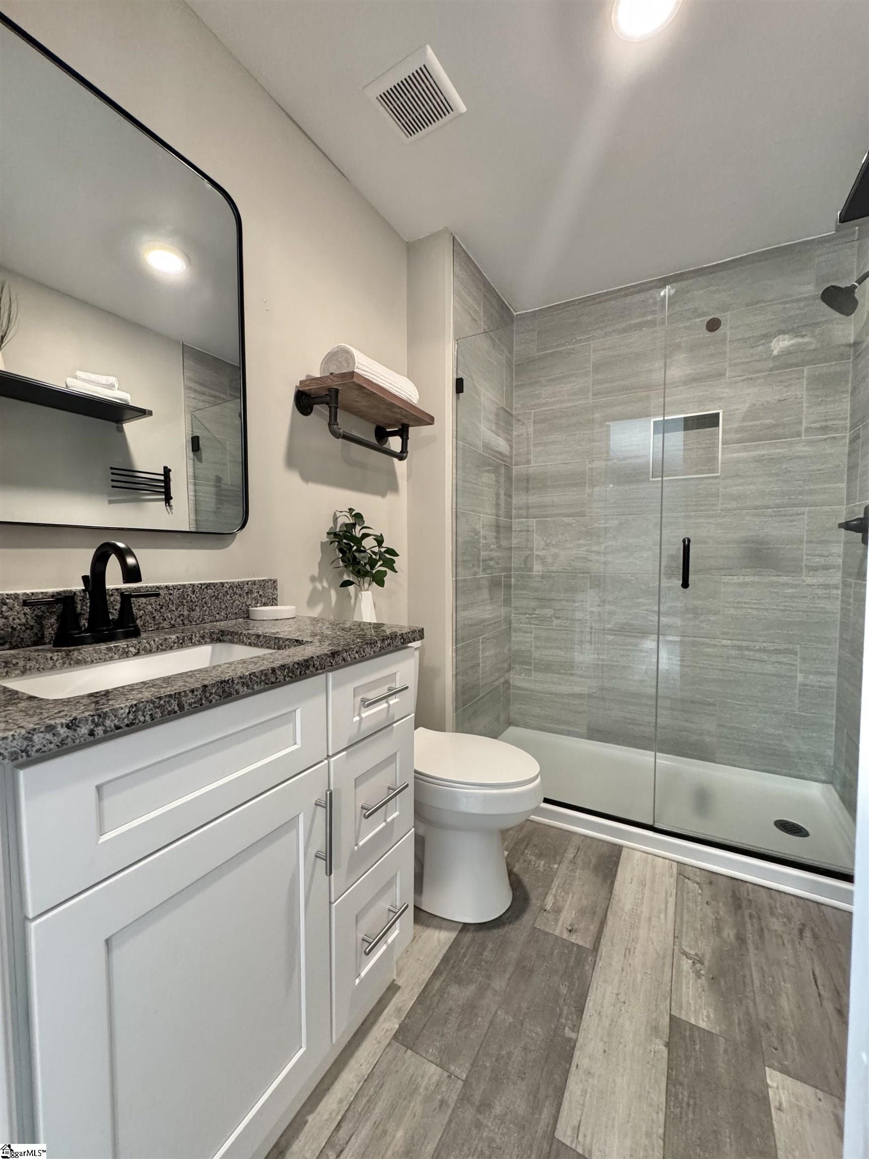 409 Pleasant View Road Pickens, SC 29671