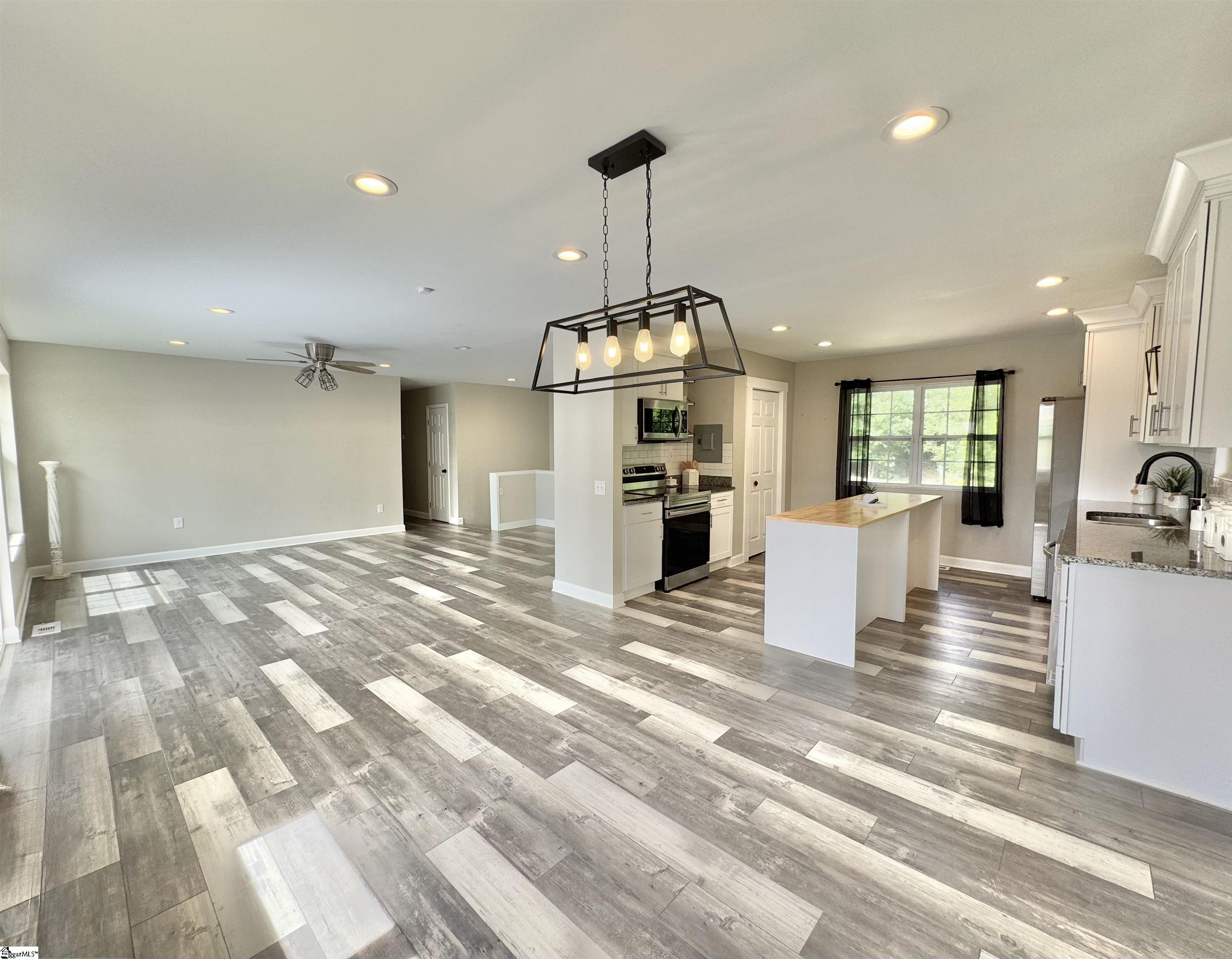 409 Pleasant View Road Pickens, SC 29671