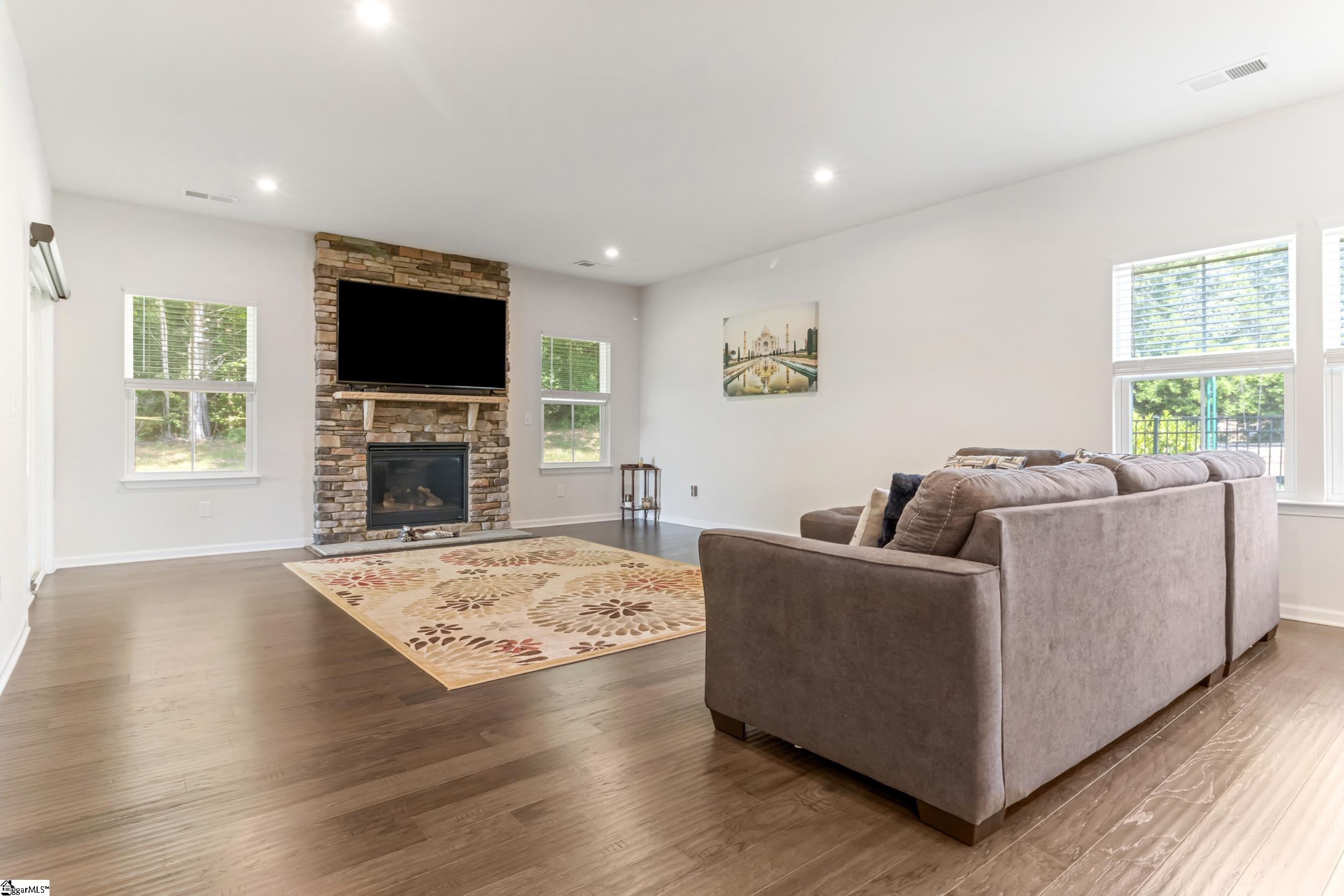 500 Briar Oaks Lane Simpsonville, SC 29681