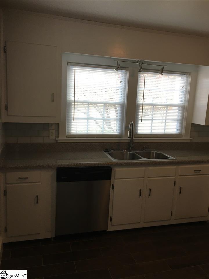 110 Andrews Street Greenville, SC 29601