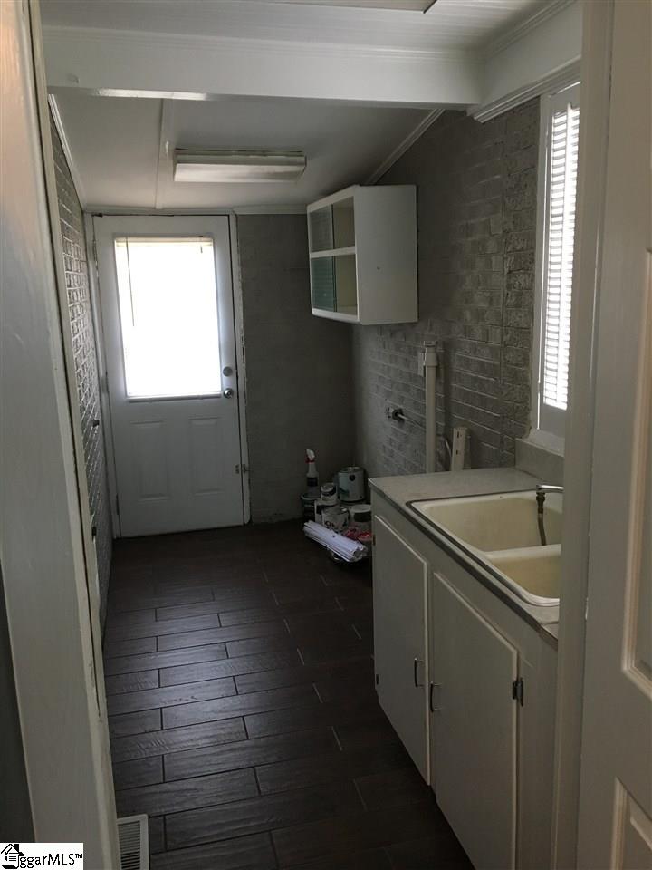 110 Andrews Street Greenville, SC 29601