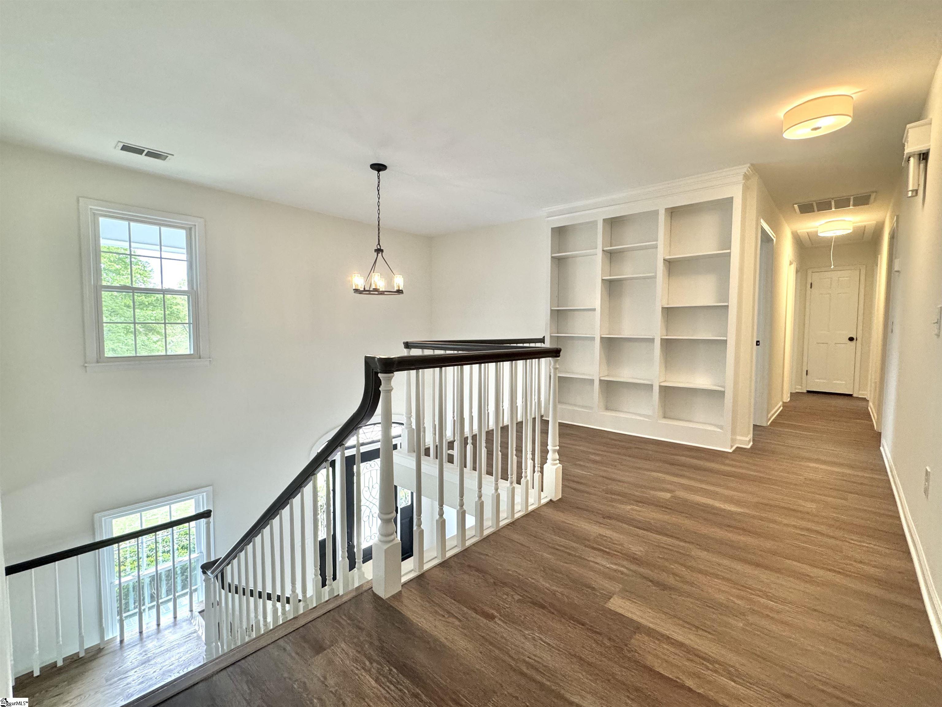 102 Buckingham Court Easley, SC 29640