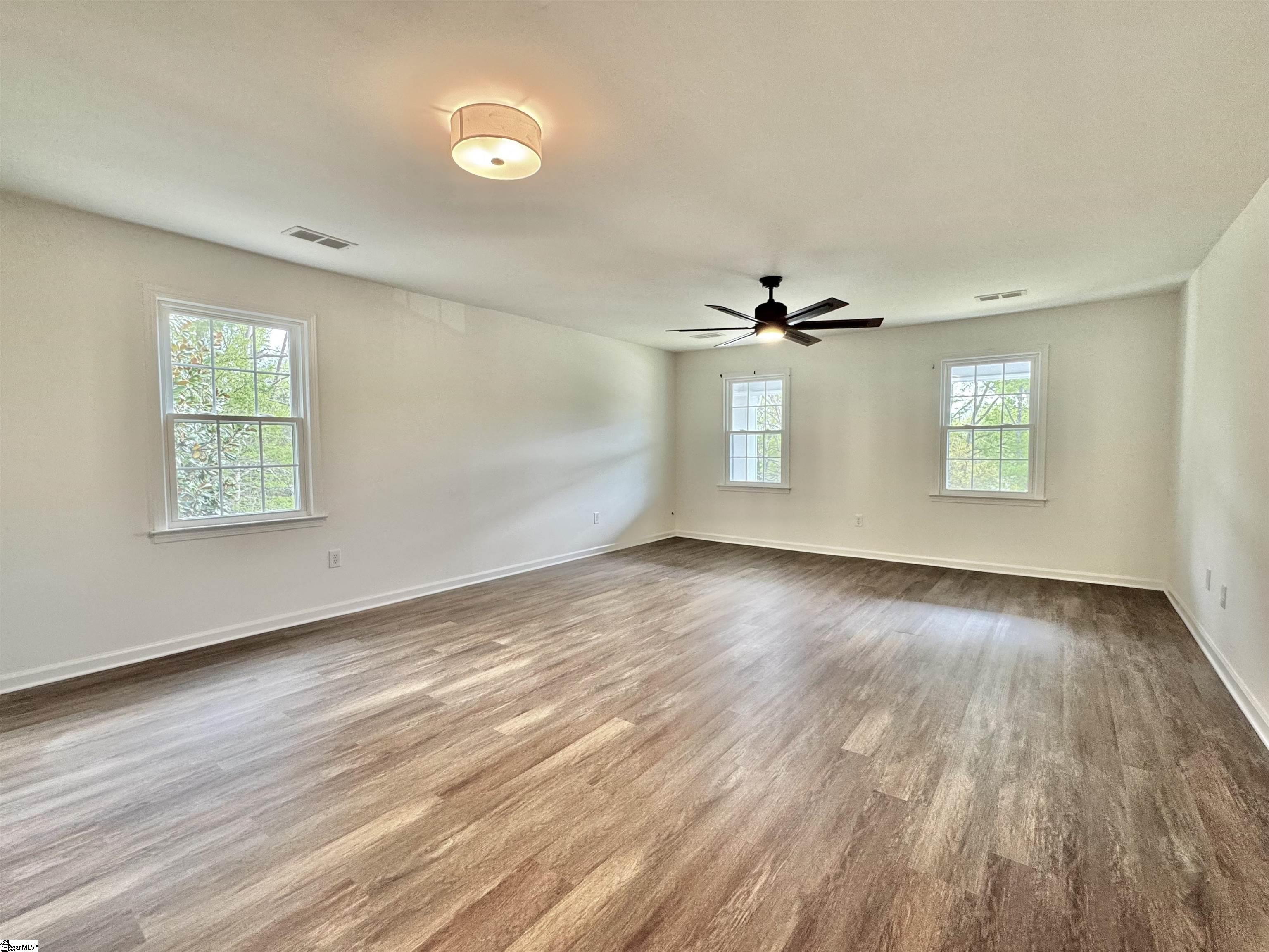 102 Buckingham Court Easley, SC 29640