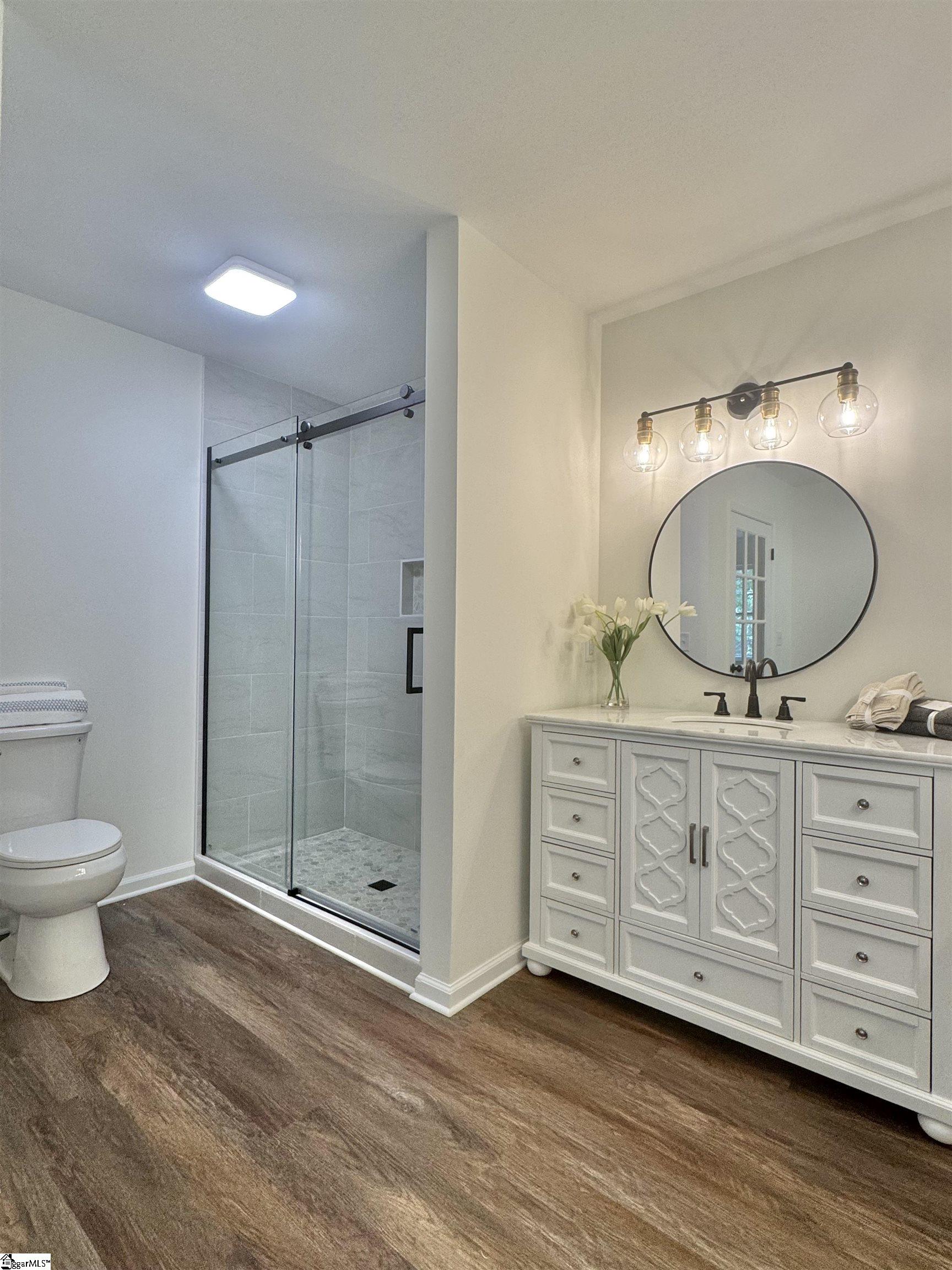 102 Buckingham Court Easley, SC 29640