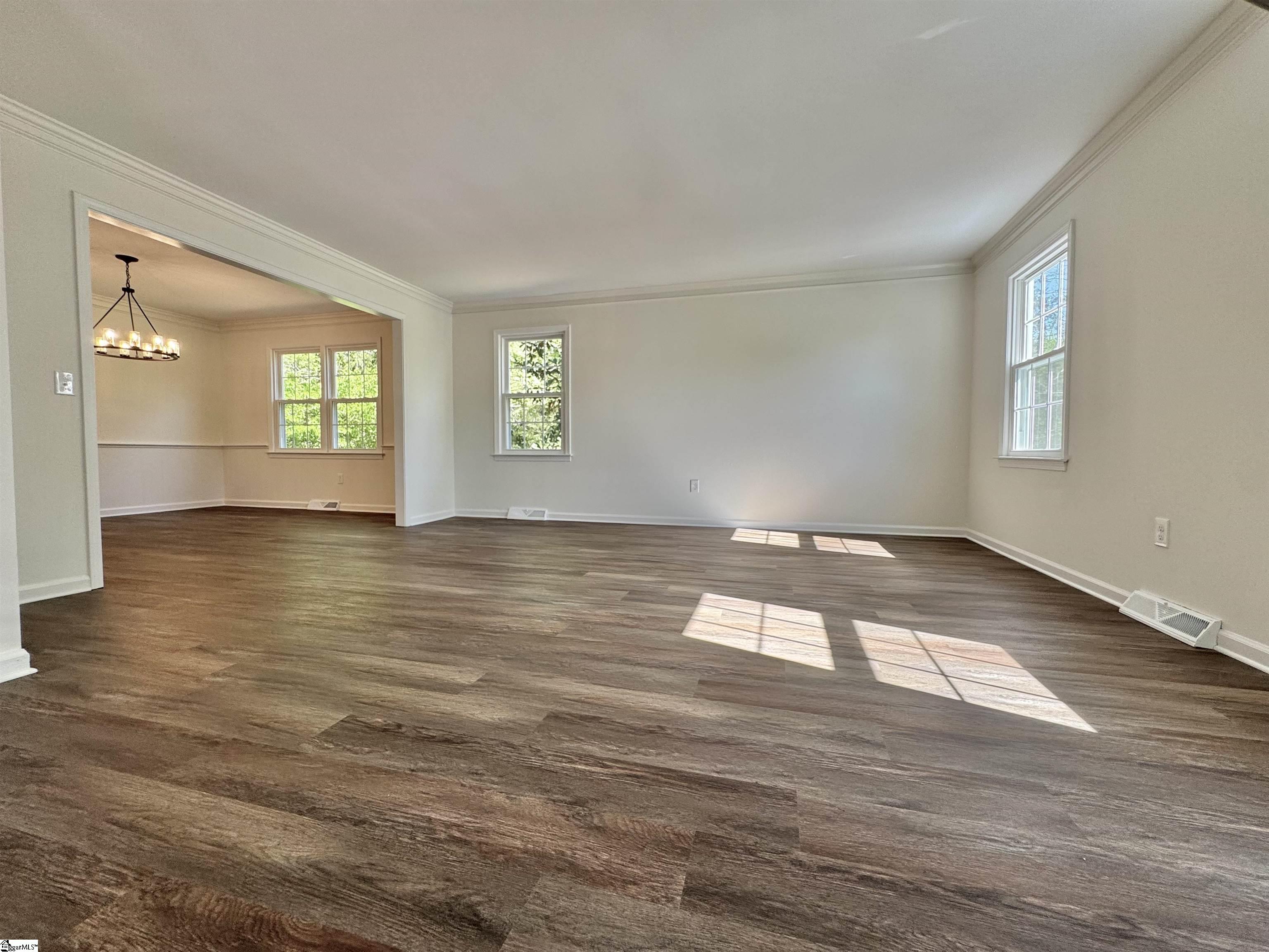 102 Buckingham Court Easley, SC 29640