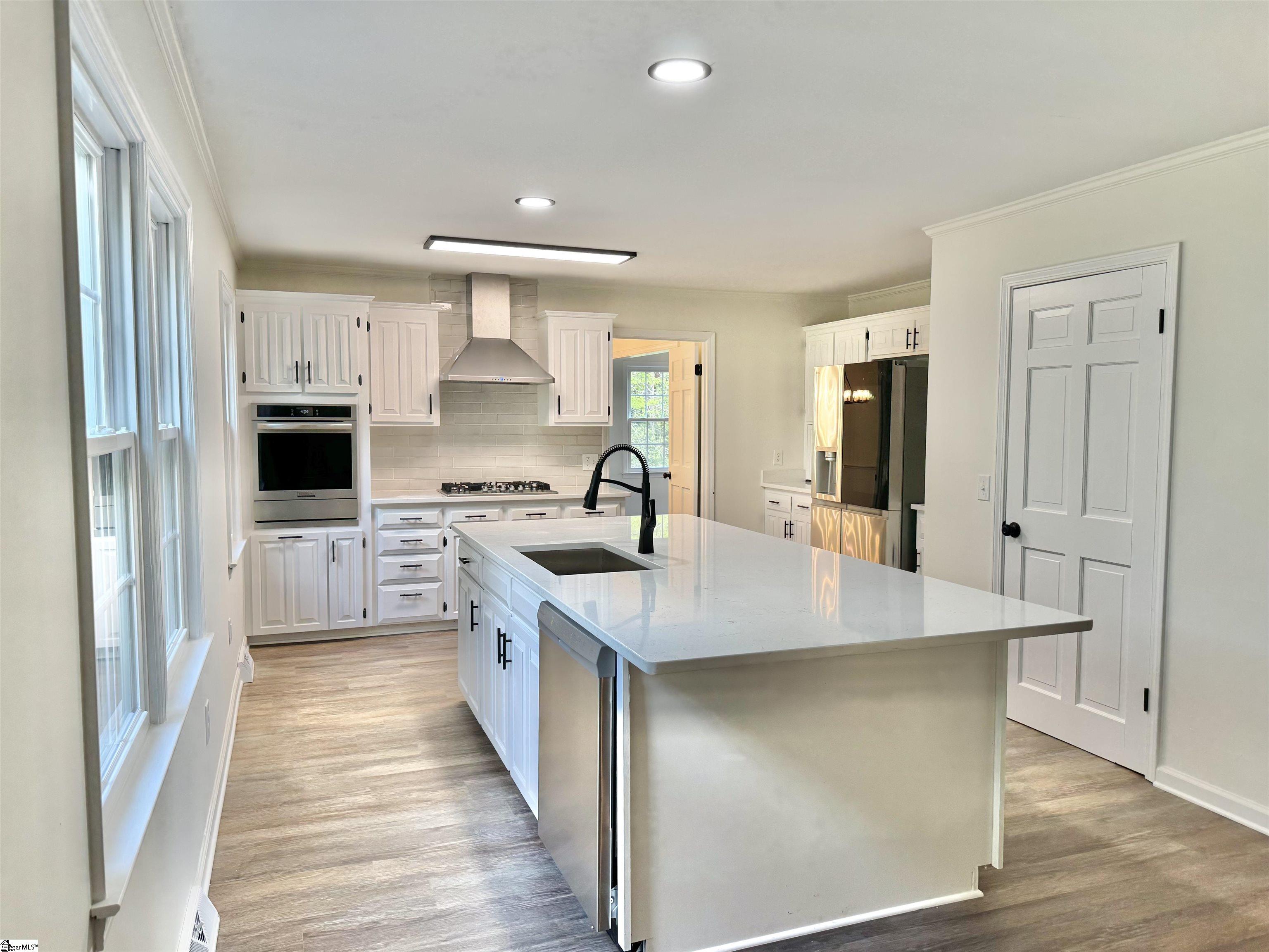 102 Buckingham Court Easley, SC 29640