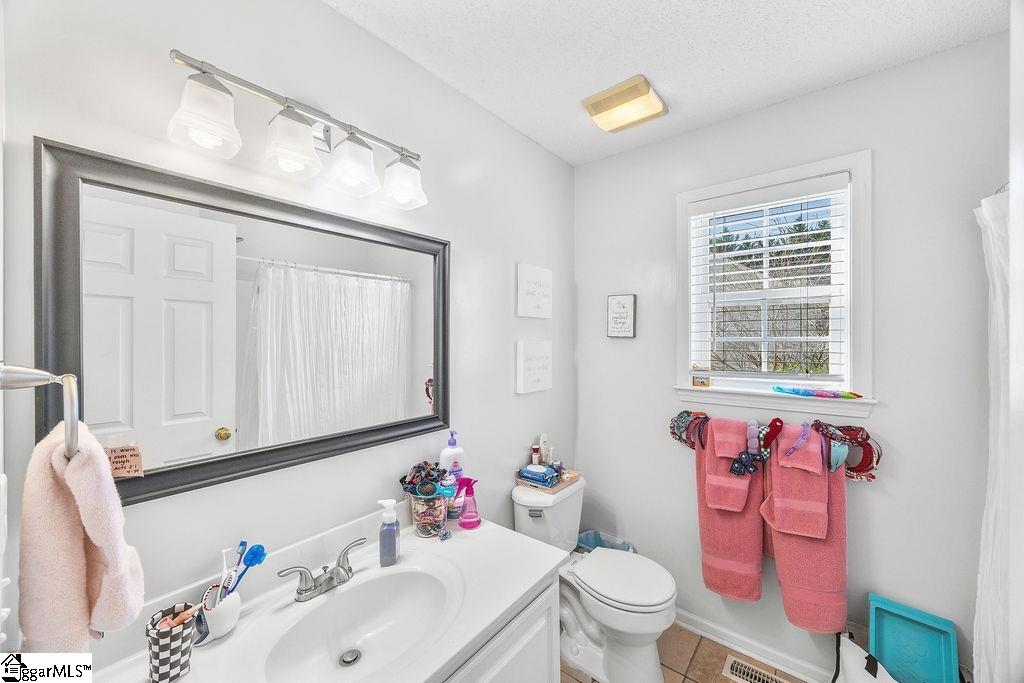 353 Old John Dodd Road Boiling Springs, SC 29316