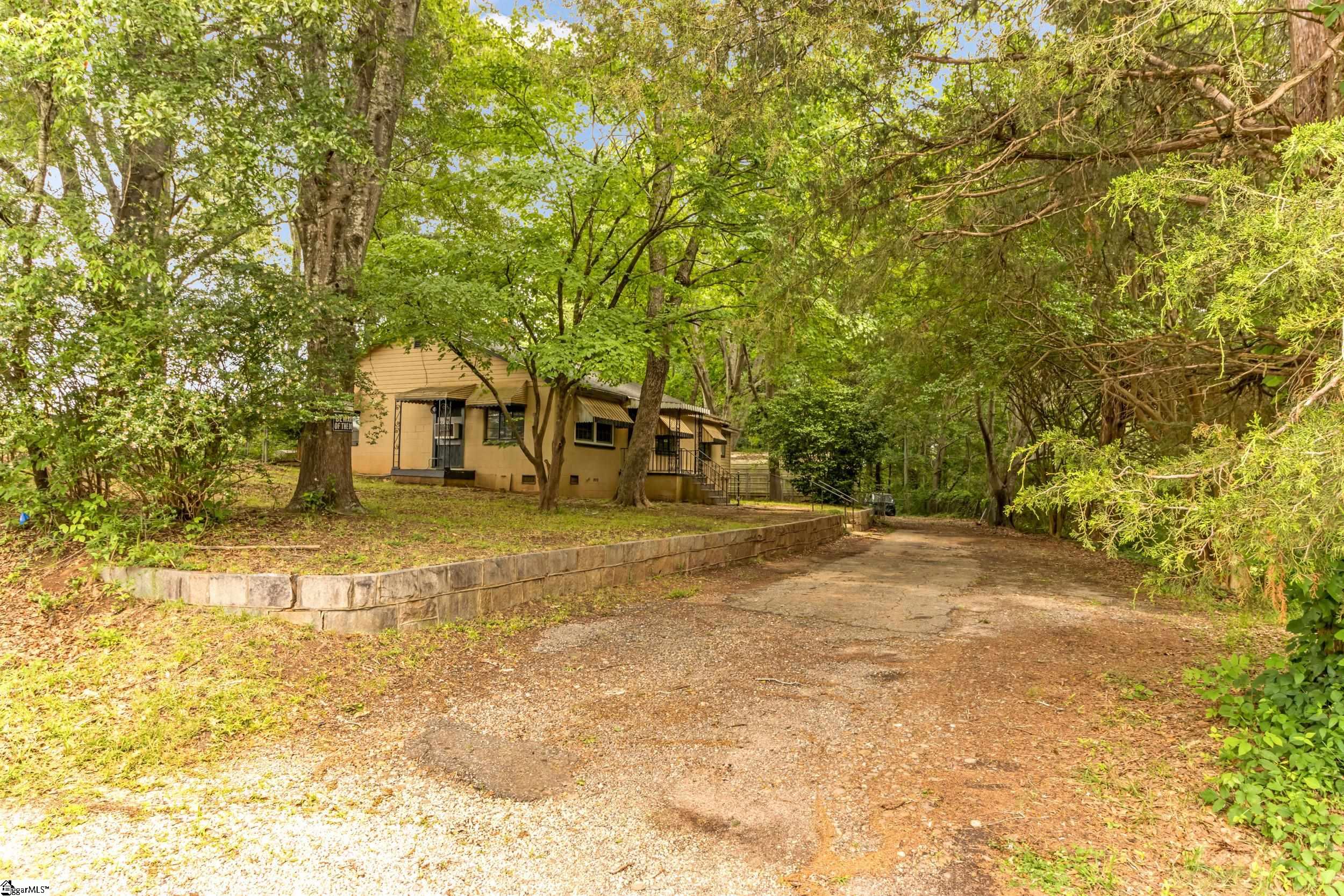 144 Evelyn Road Easley, SC 29640