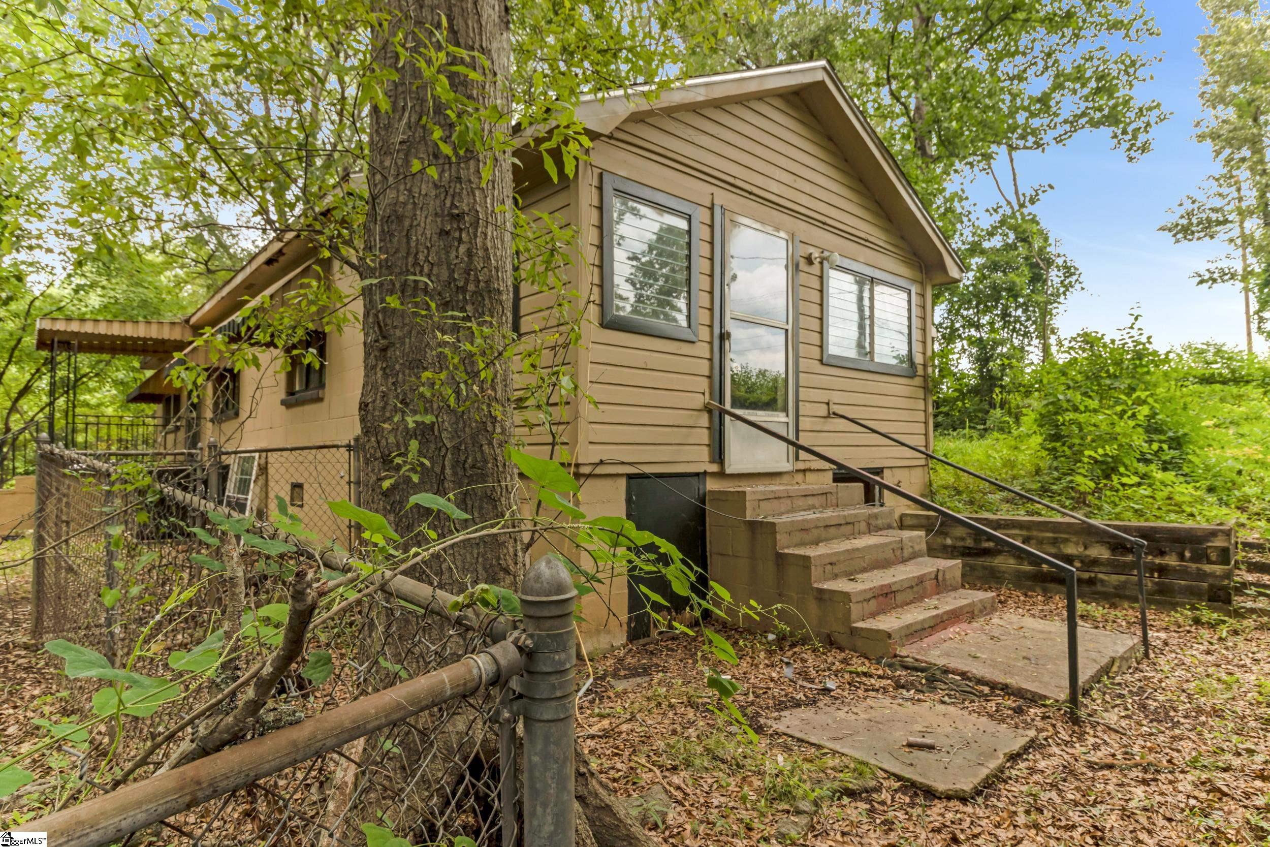 144 Evelyn Road Easley, SC 29640