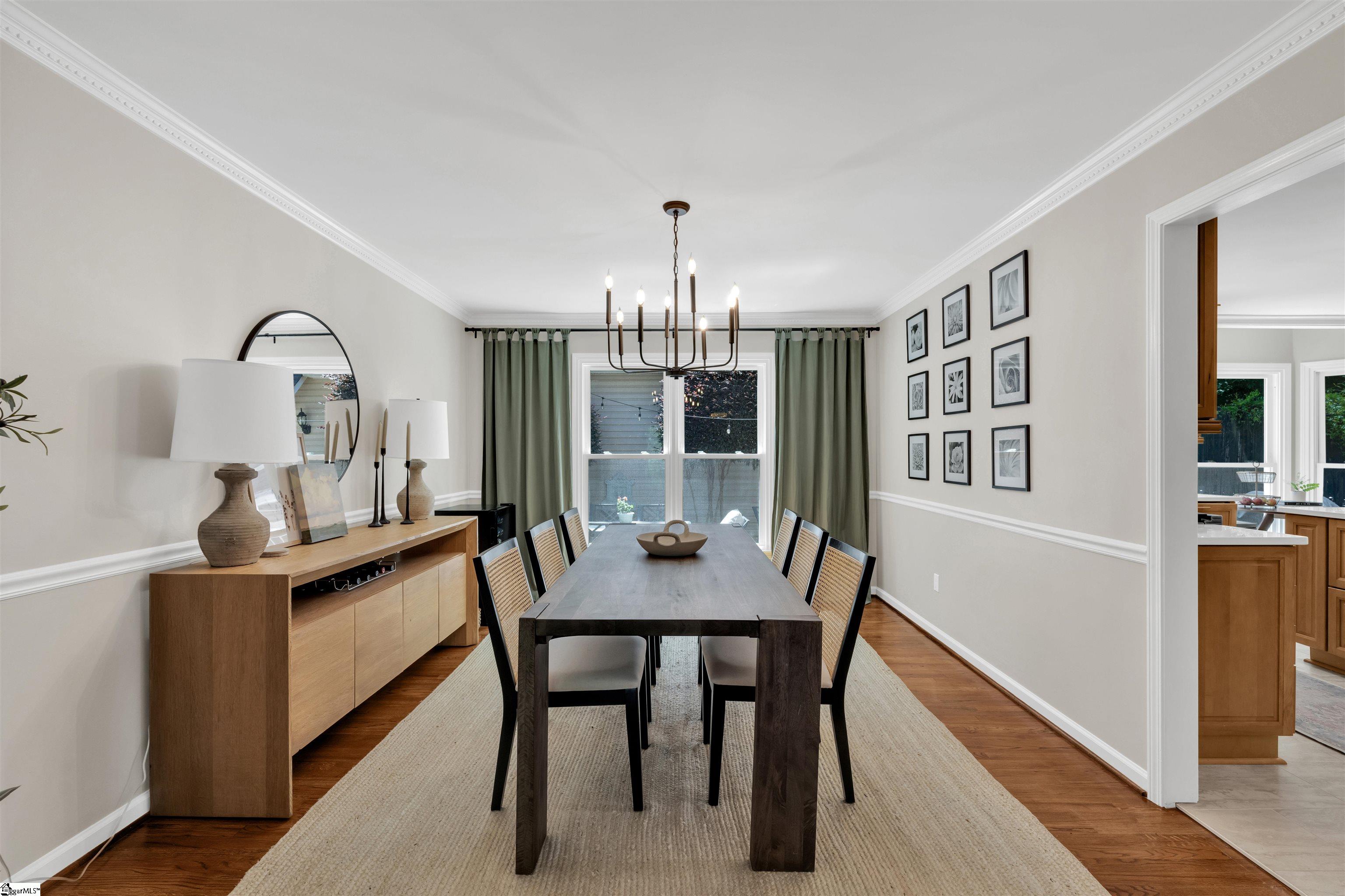 48 Oak Crest Court Greenville, SC 29605