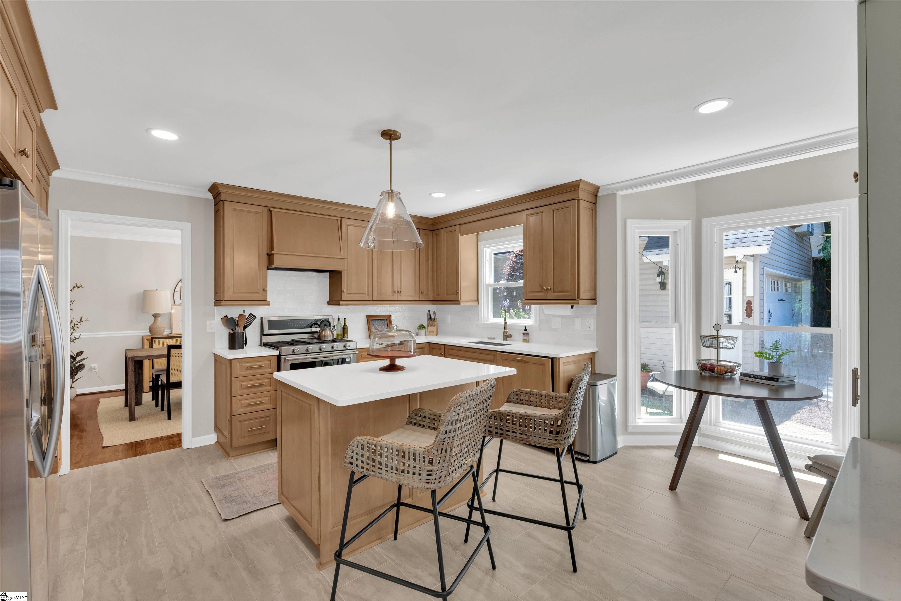 48 Oak Crest Court Greenville, SC 29605