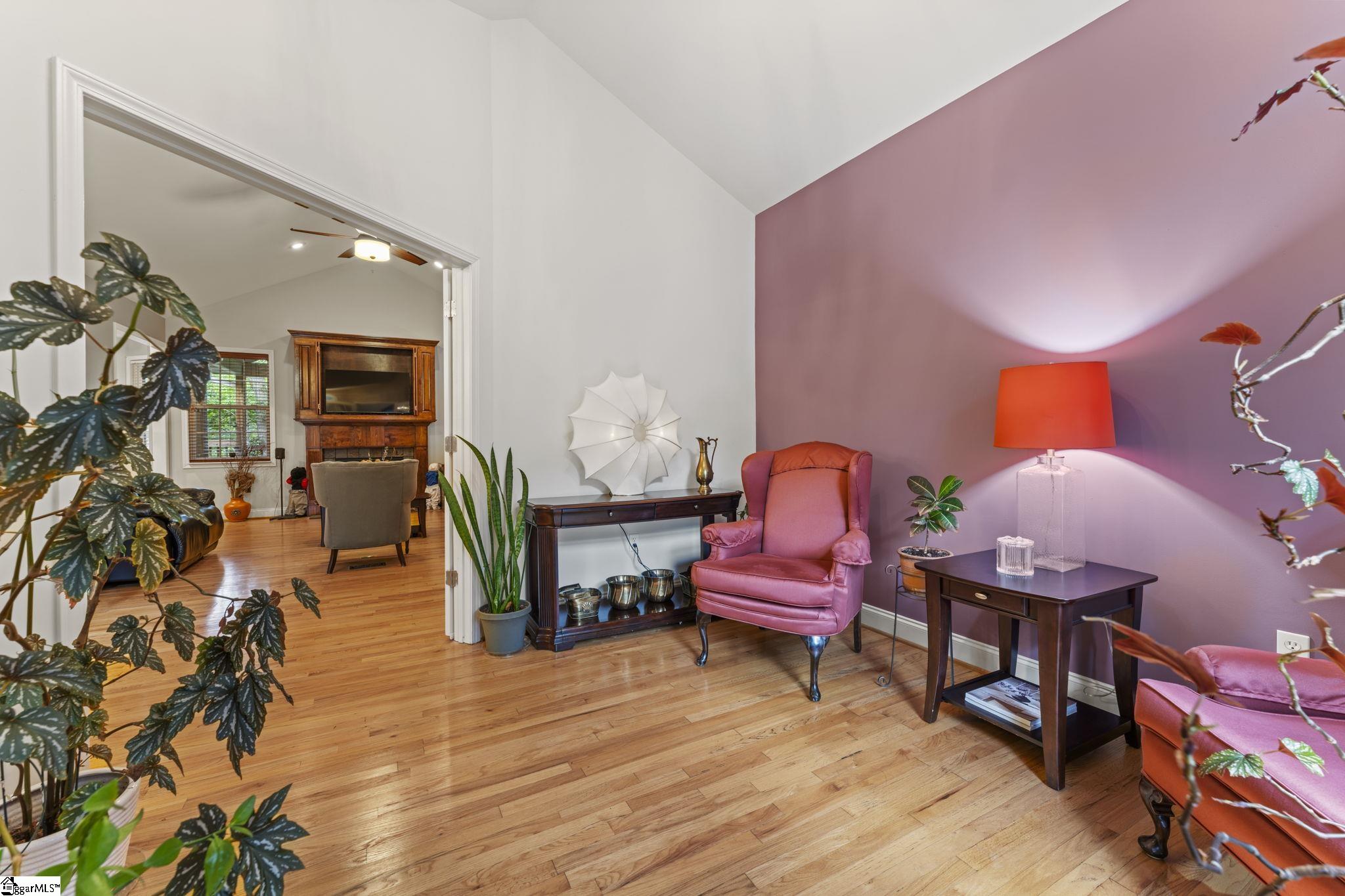 100 Paris Glen Way Greenville, SC 29609