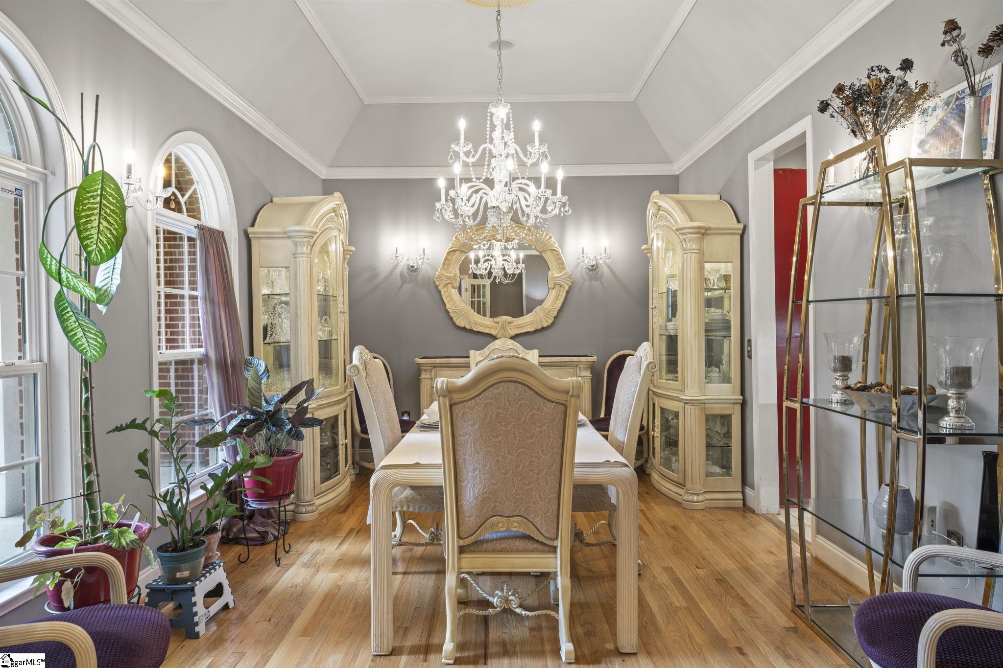 100 Paris Glen Way Greenville, SC 29609
