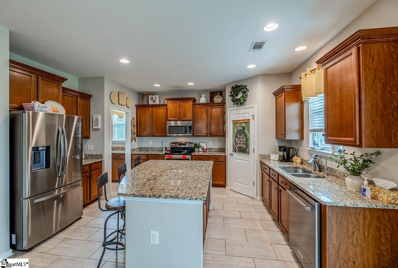 208 Castleton Circle Boiling Springs, SC 29316