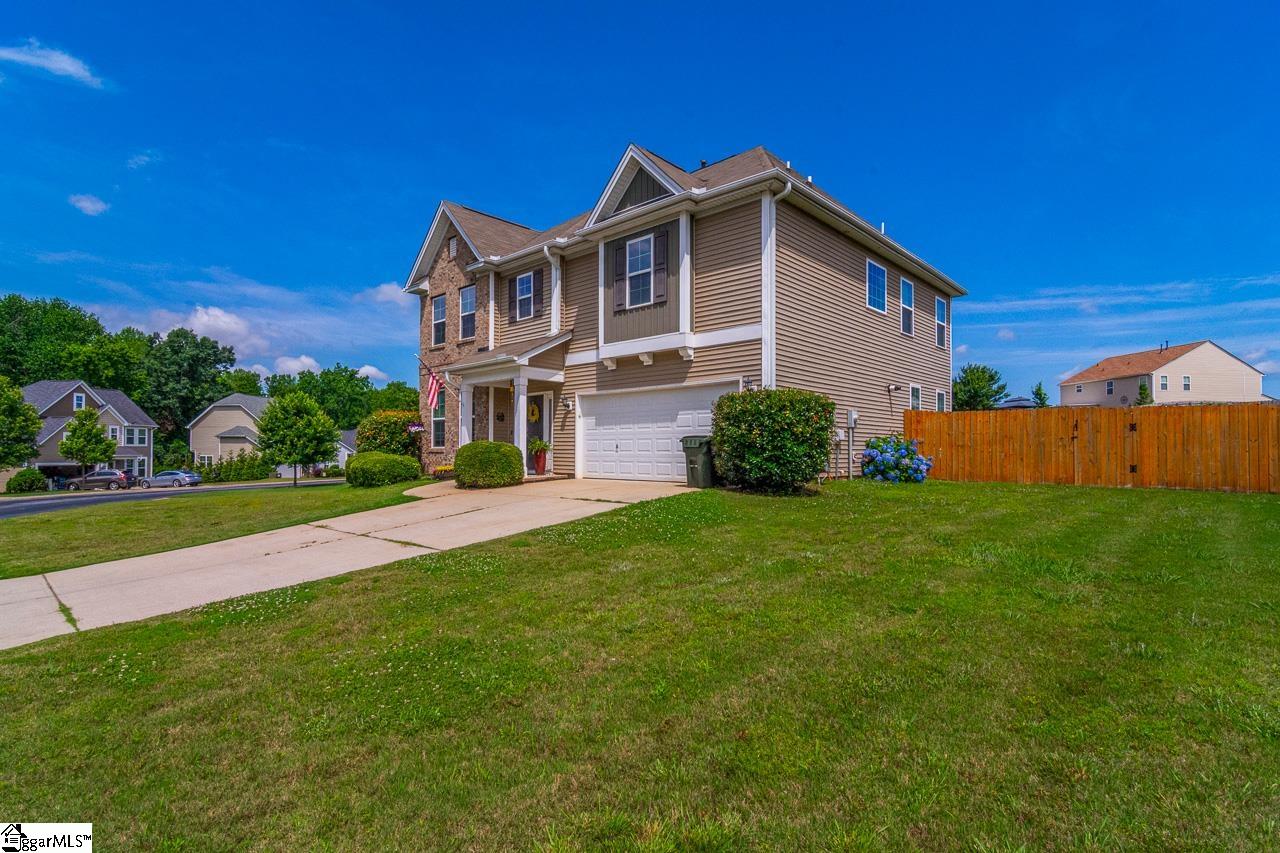 208 Castleton Circle Boiling Springs, SC 29316